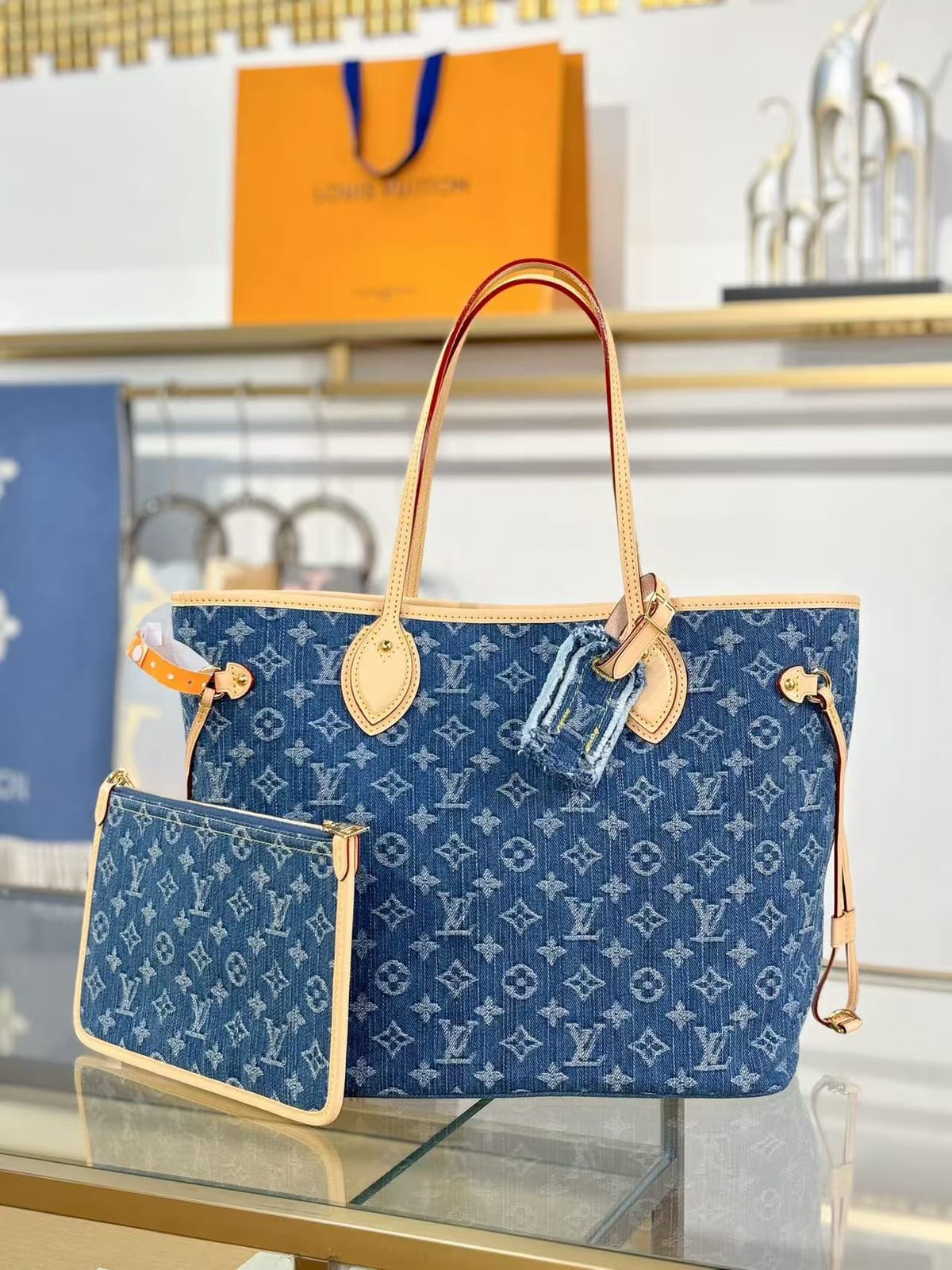 Neverfull Medium Tote