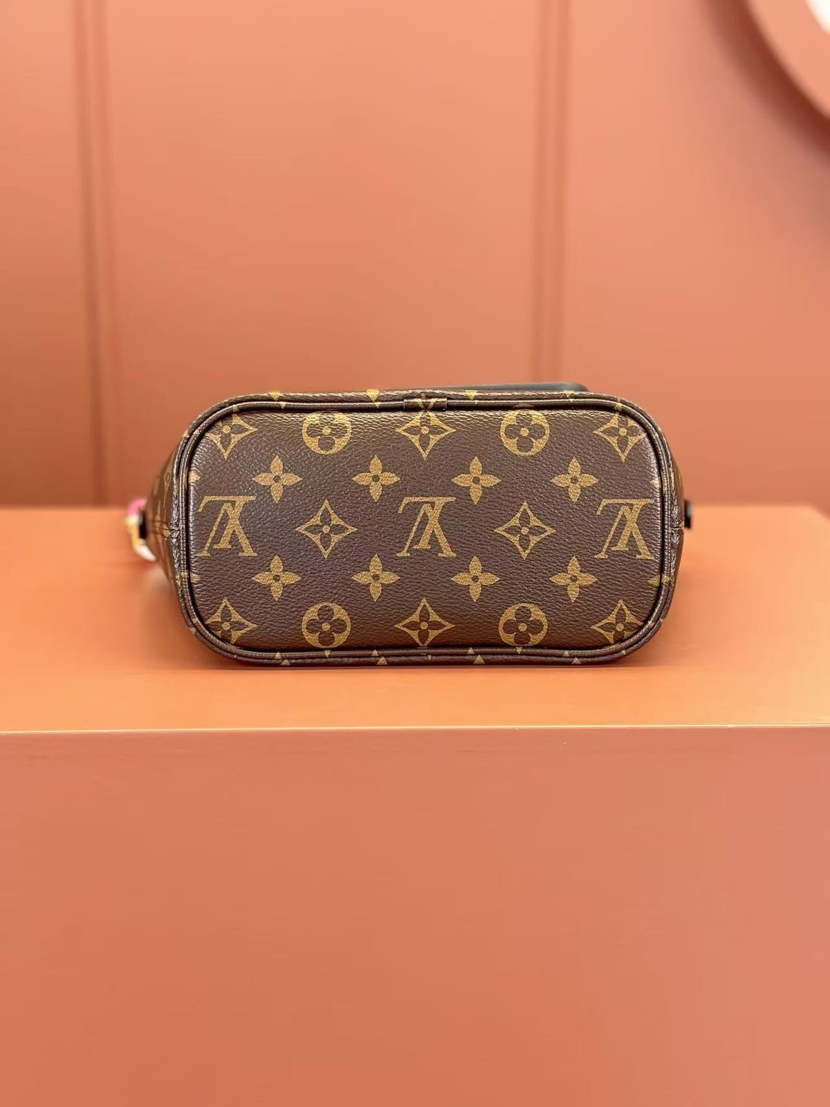 Neverfull Inside Out BB  4