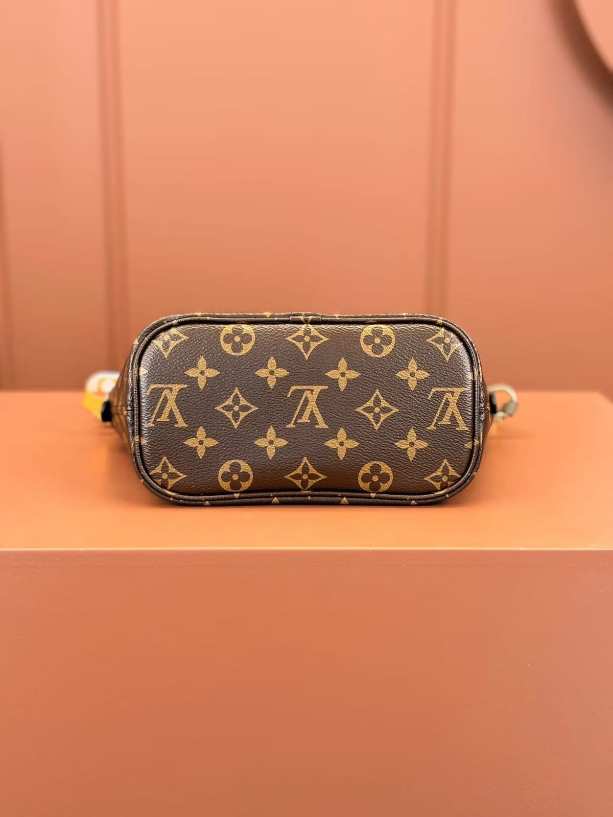 Neverfull Inside Out BB  4