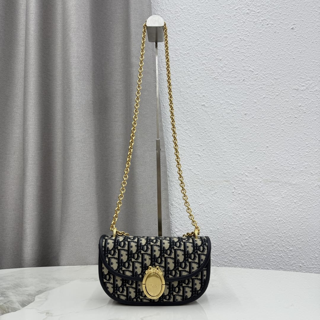 Dior Médaillon Small