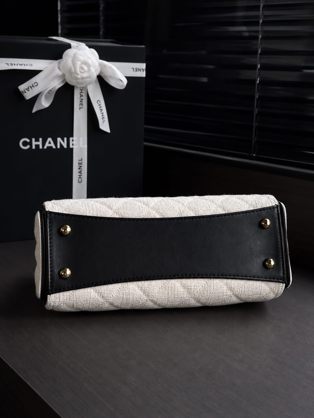 Chanel 25 mini handbag 4