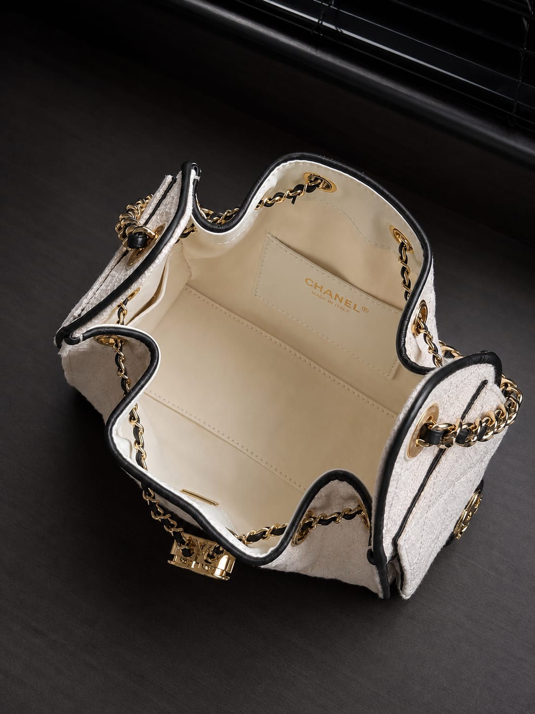 Chanel 25 mini handbag 3