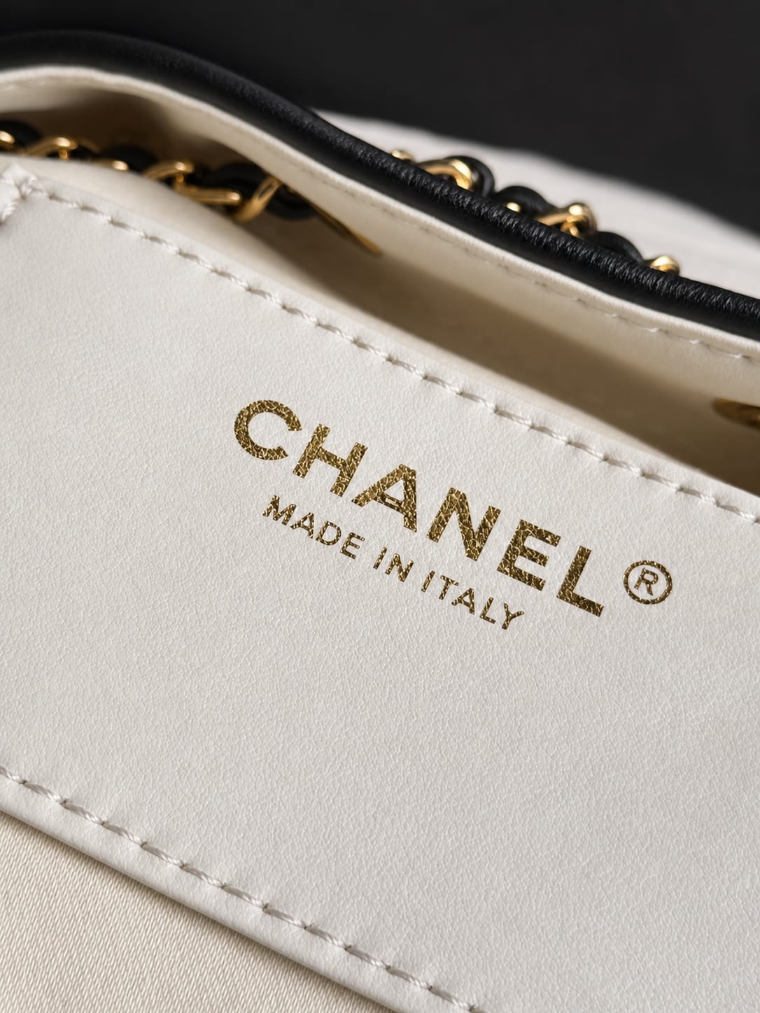 Chanel 25 mini handbag 7