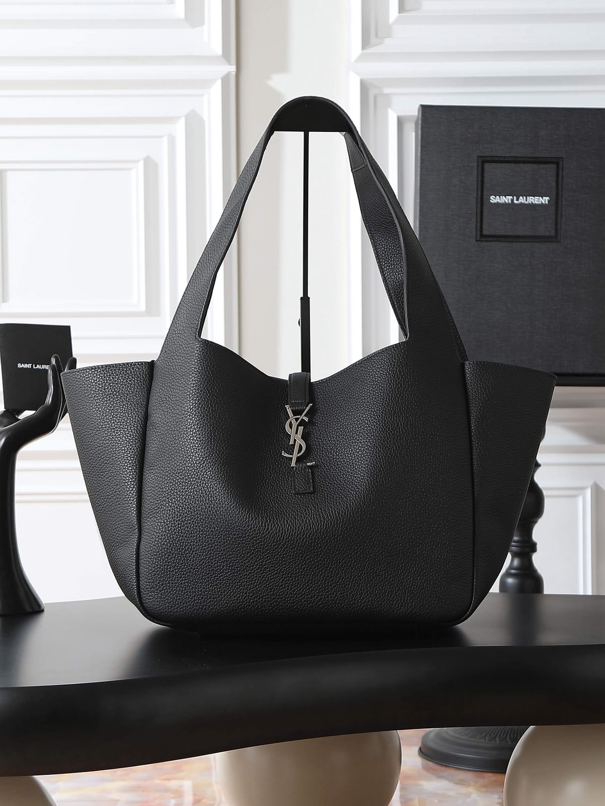 Black / Silver