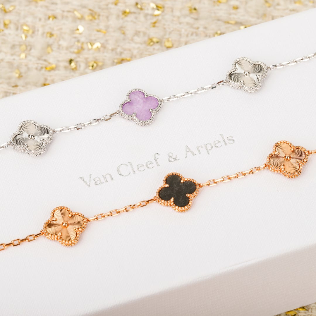 VAC Bracelet 4