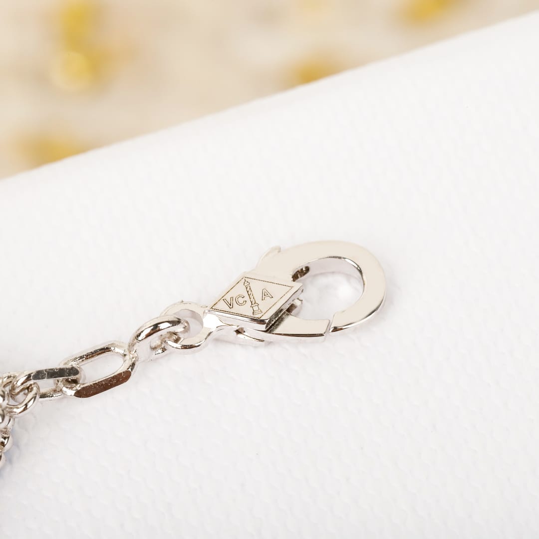 VAC Bracelet 5