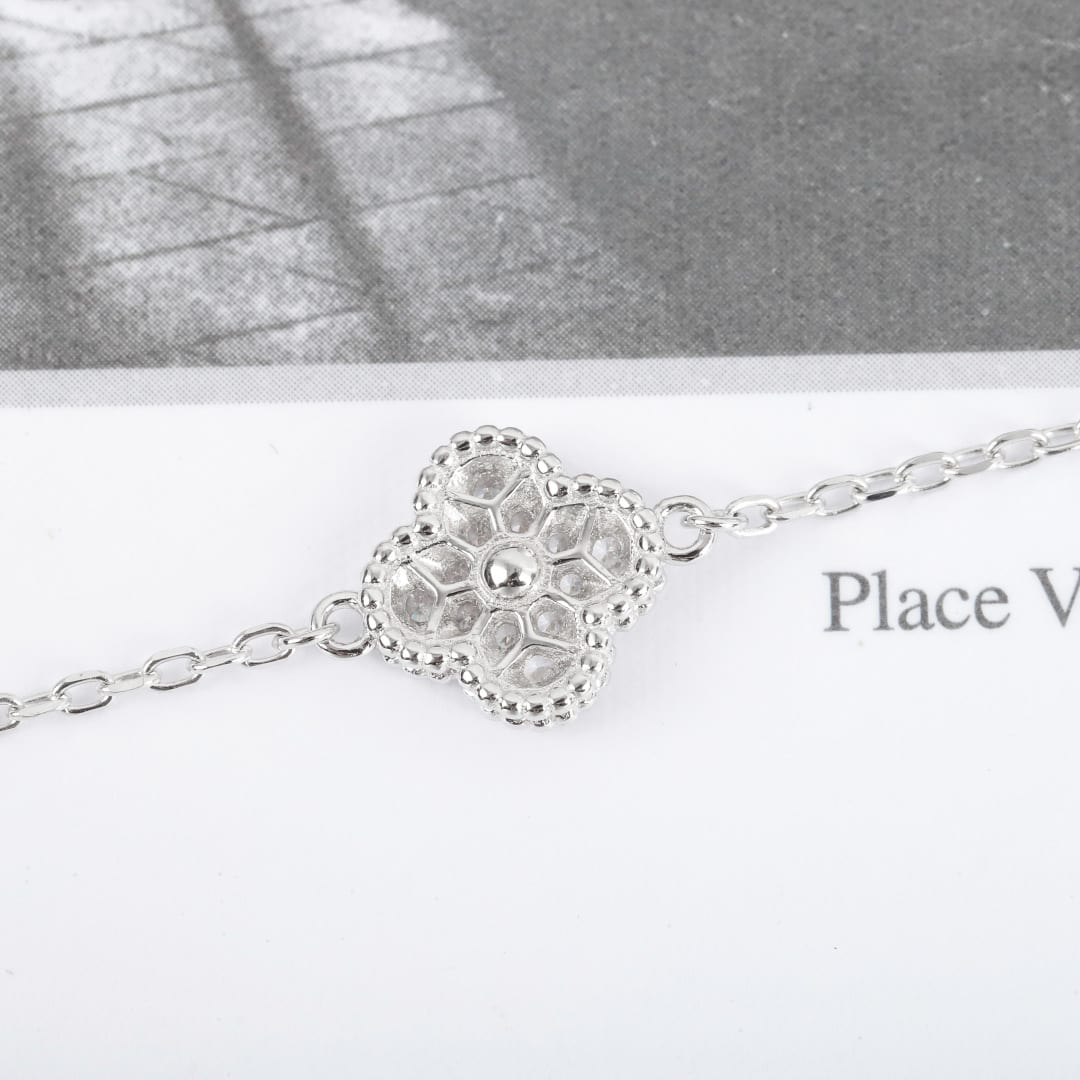 VAC Bracelet 4
