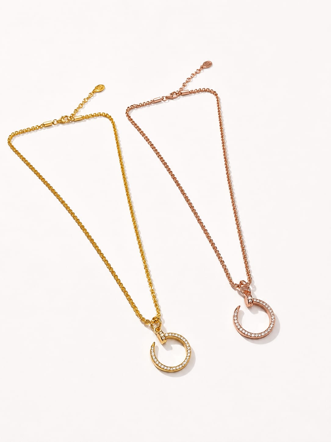 Juste un Clou pendant, diamonds