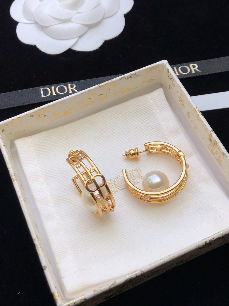  D-Backstage Earrings  4