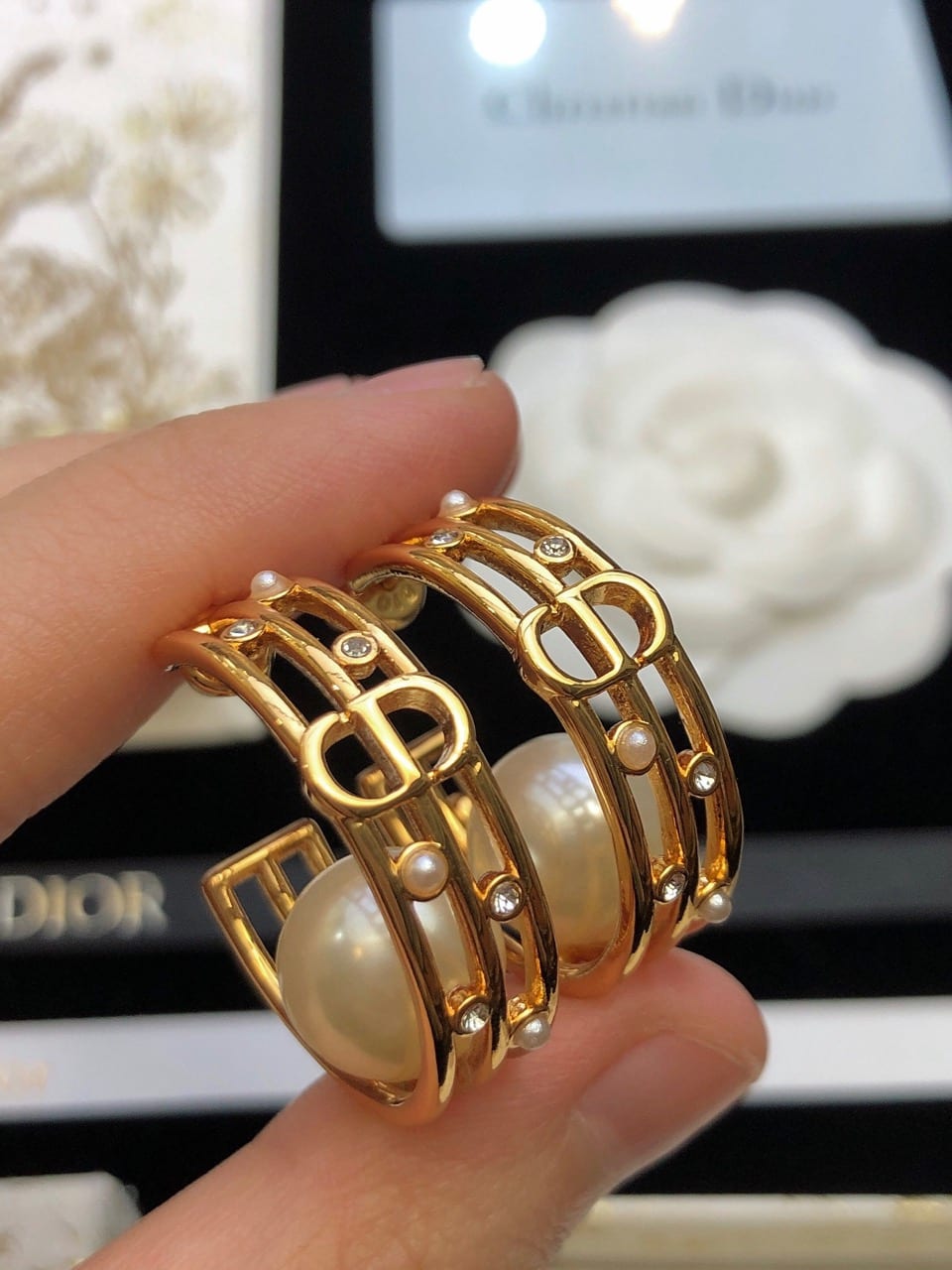  D-Backstage Earrings  5