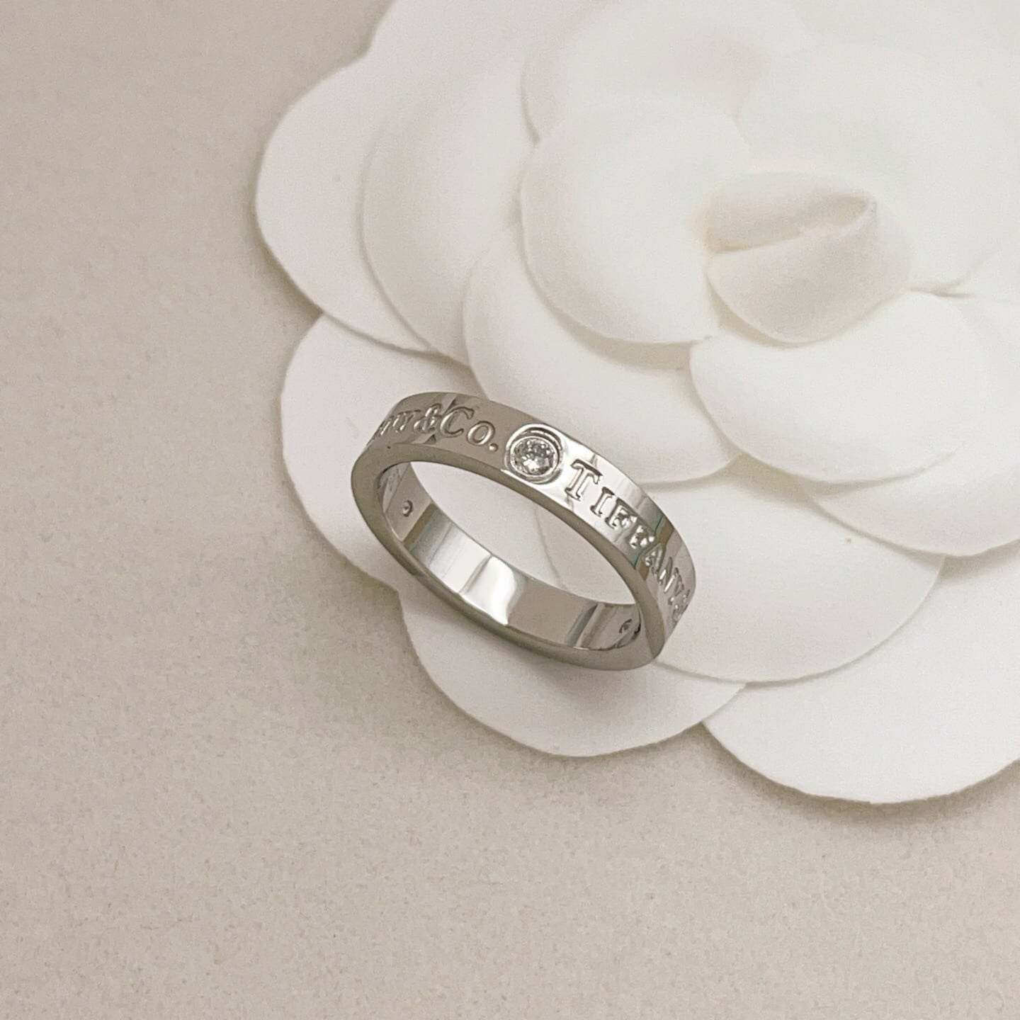 Platinum Band Ring 4
