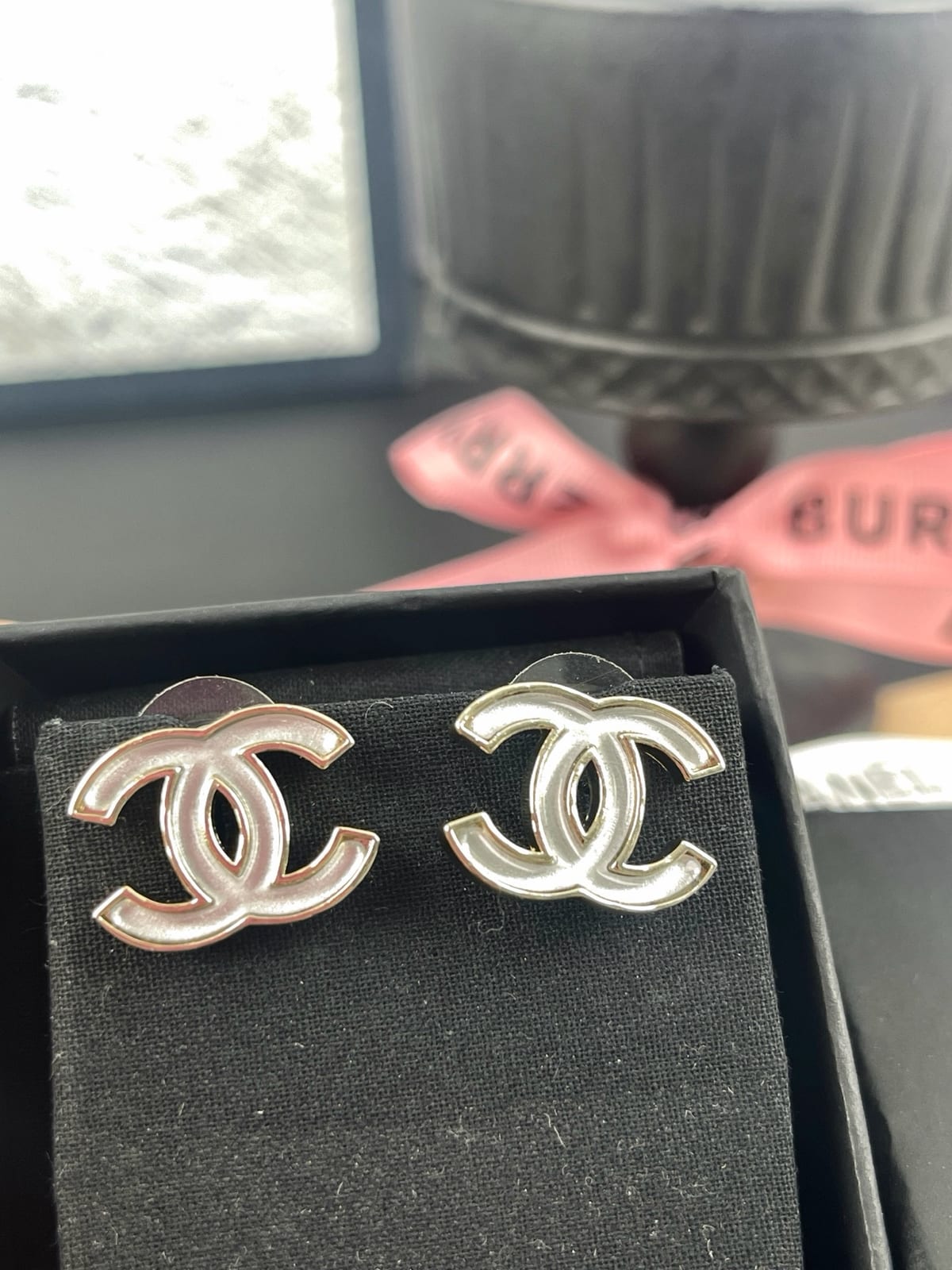 2023 Pearly White CC Logo Stud Earrings 3