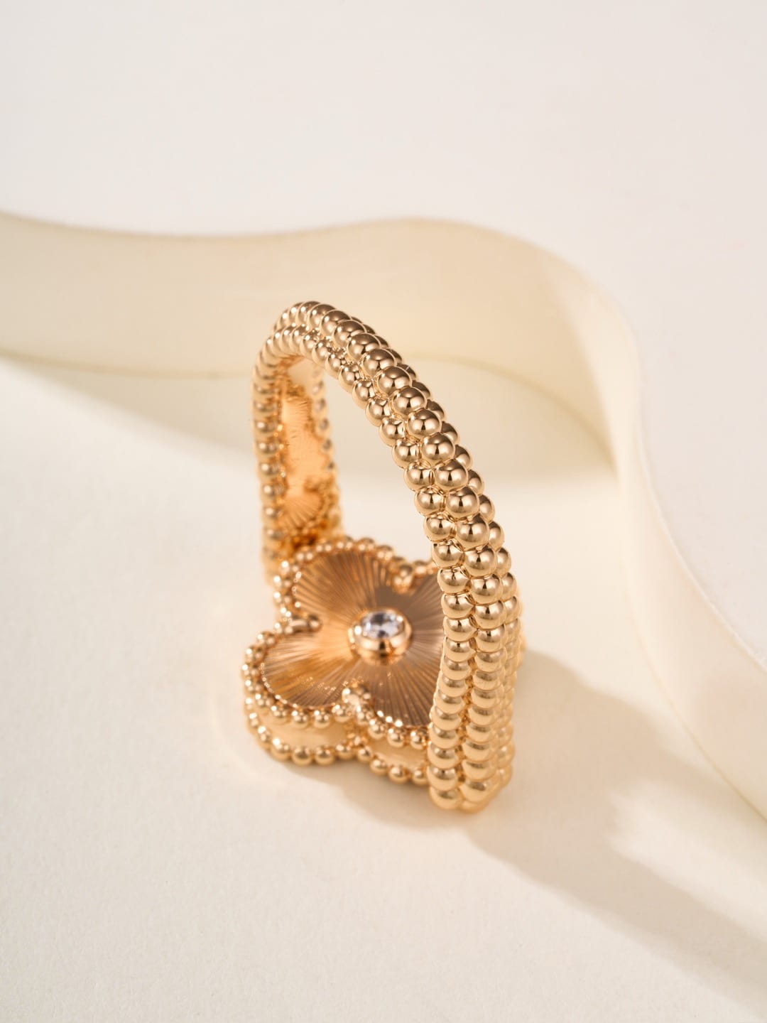 Van Cleef & Arpels Vintage Alhambra ring 6