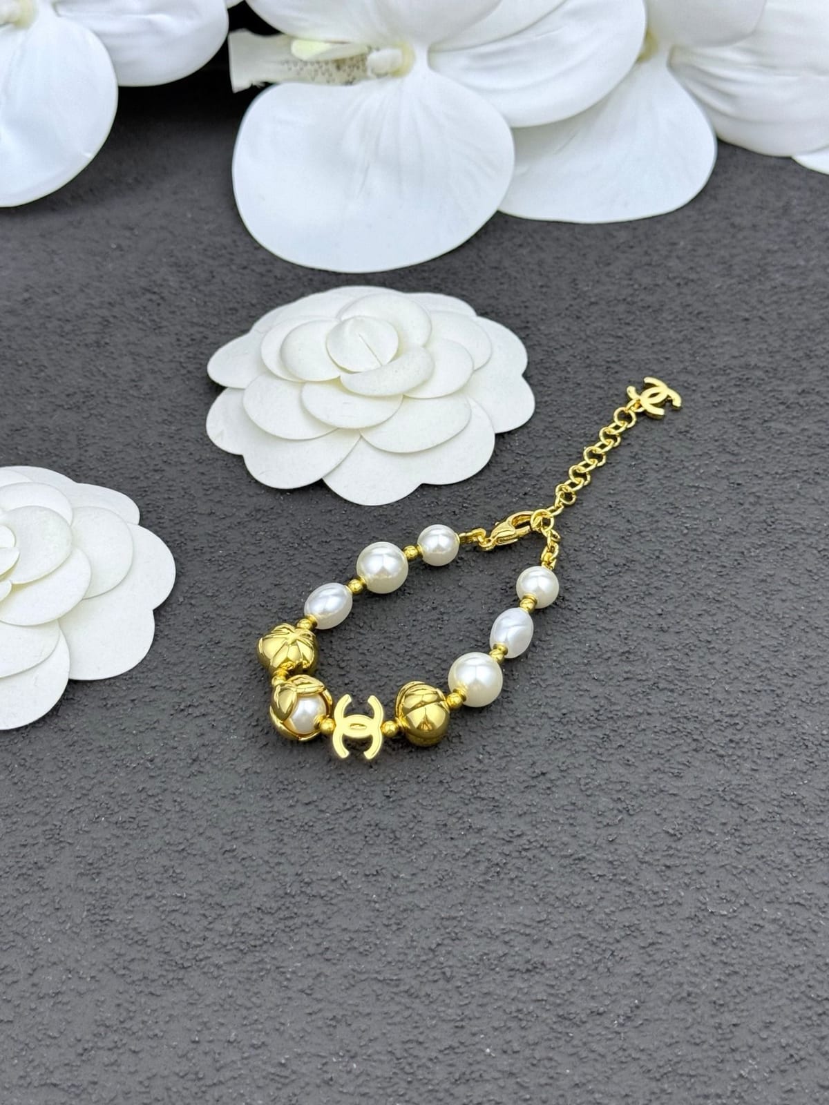CC Faux Pearl Gold Bracelet 2026 4