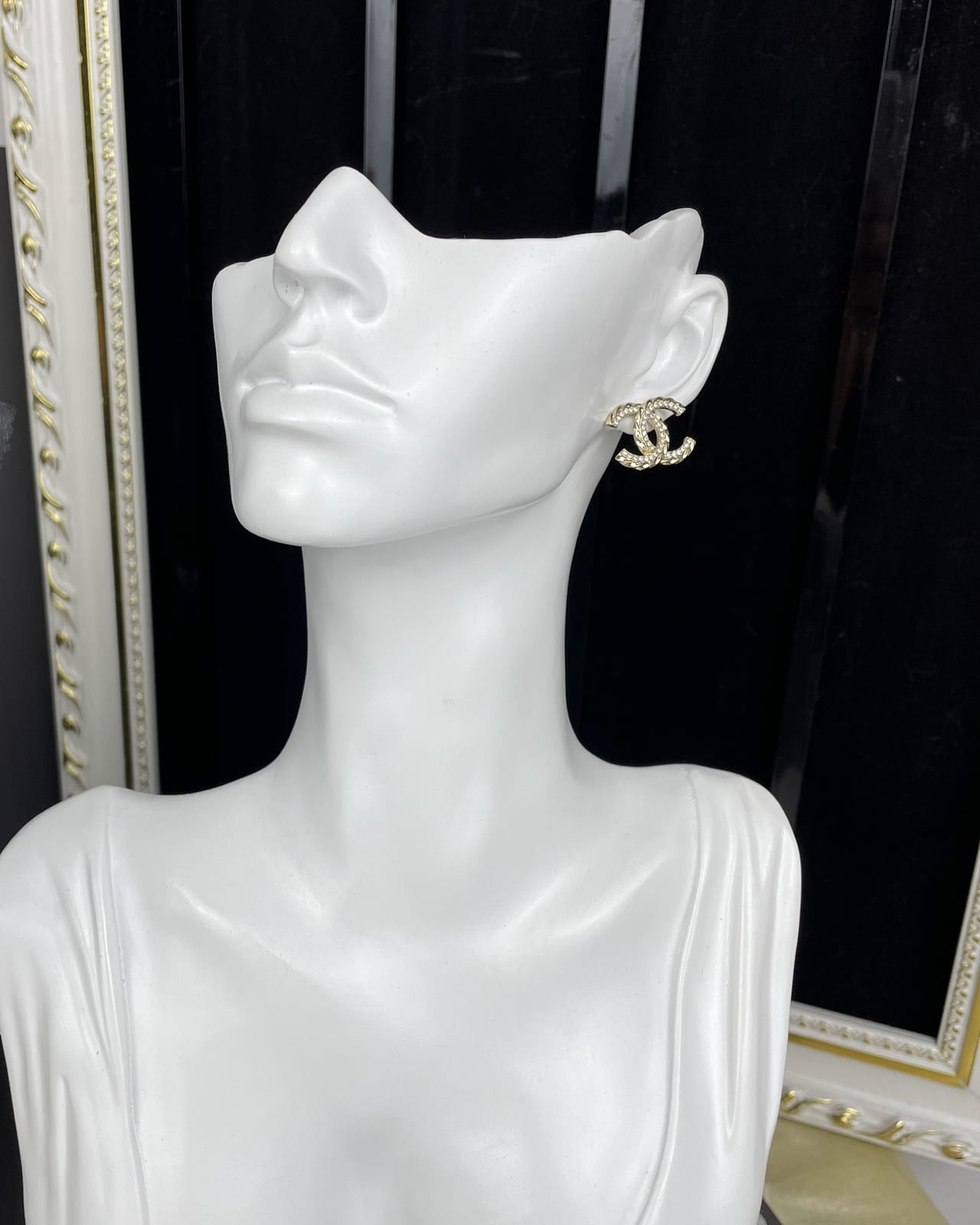 Gold-tone twisted crystal CC stud earrings 6