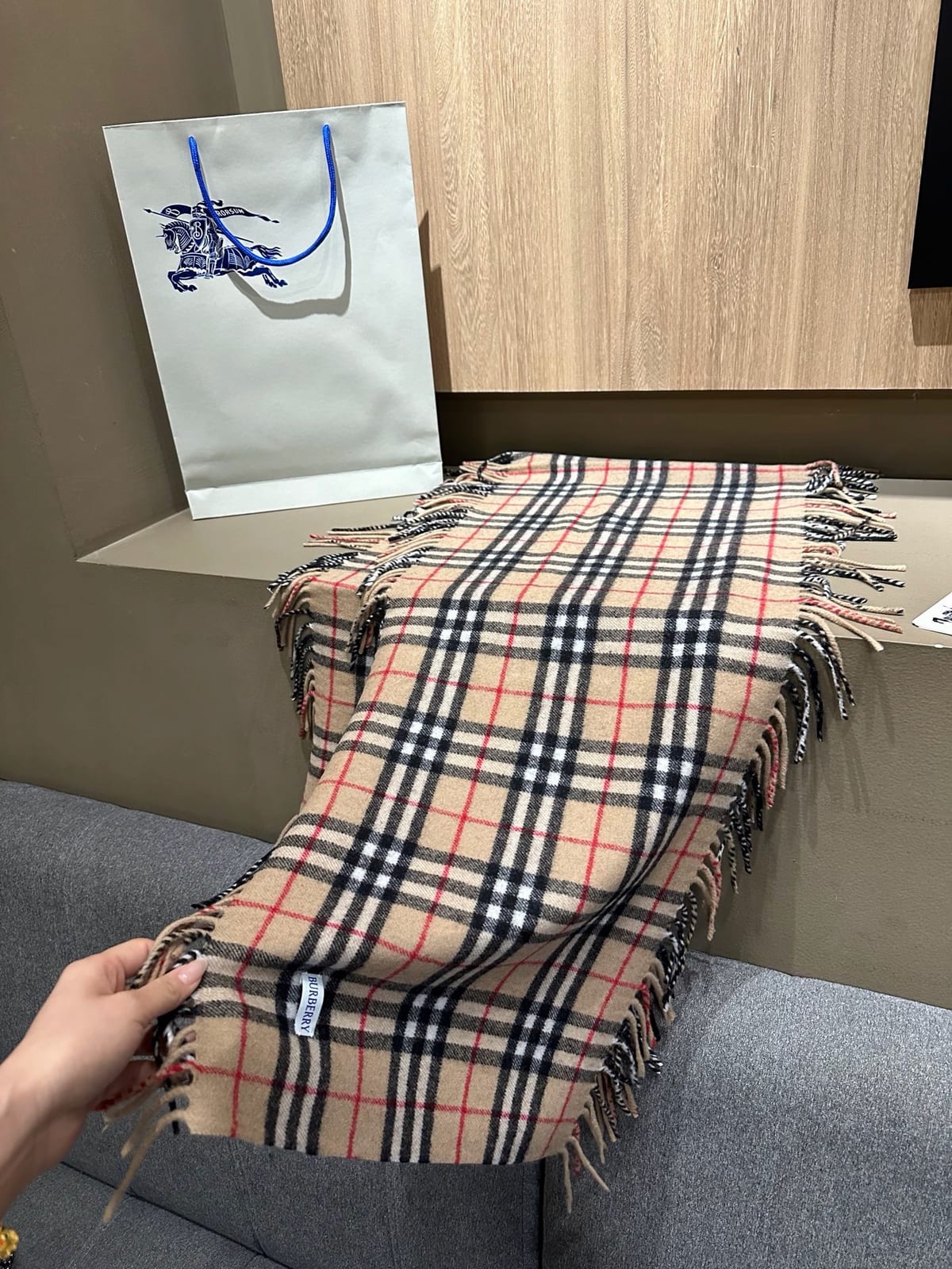 NOVA CHECK FRINGE SCARF 3