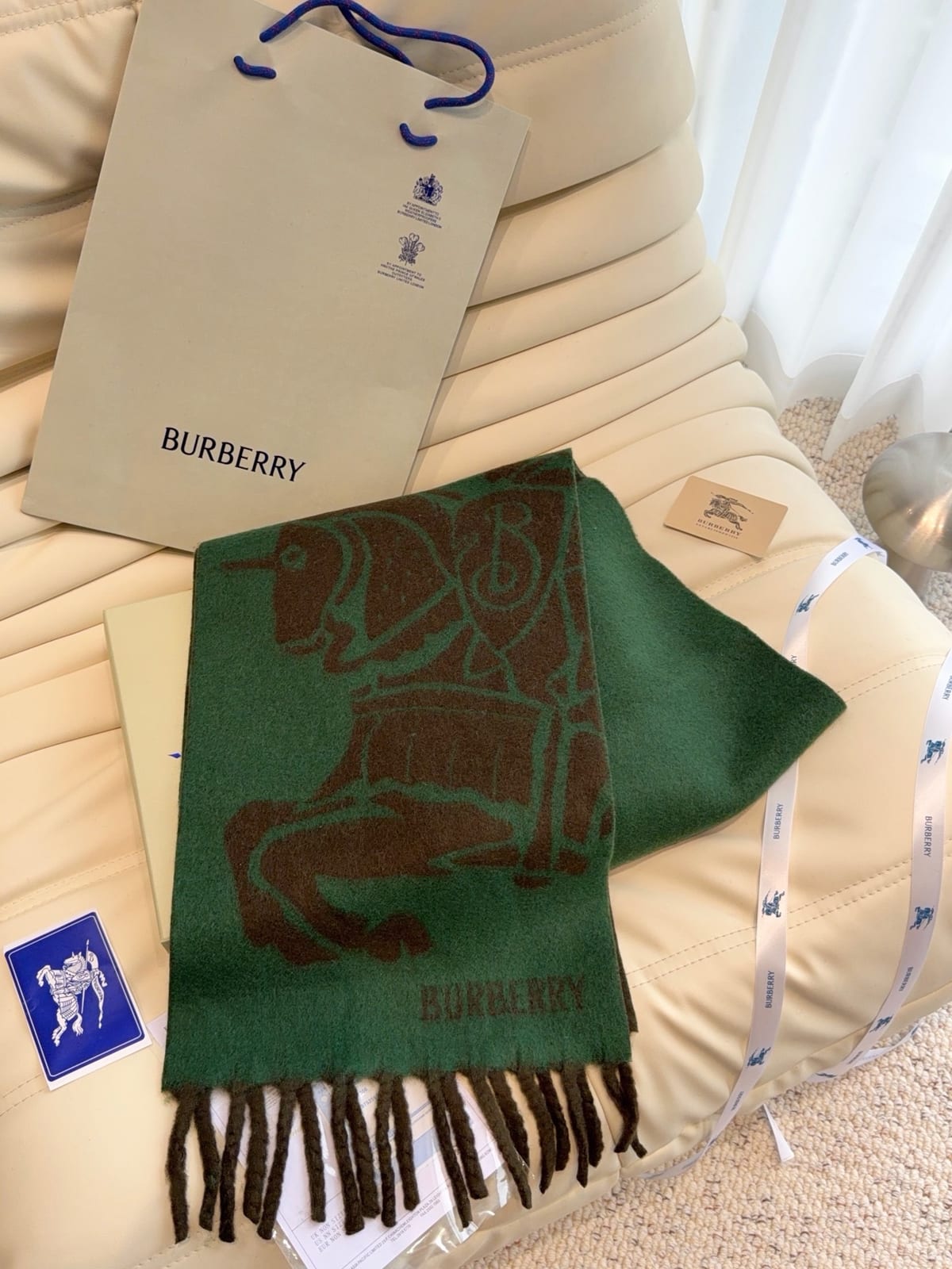Reversible Equestrian Knight Design wool scarf 10