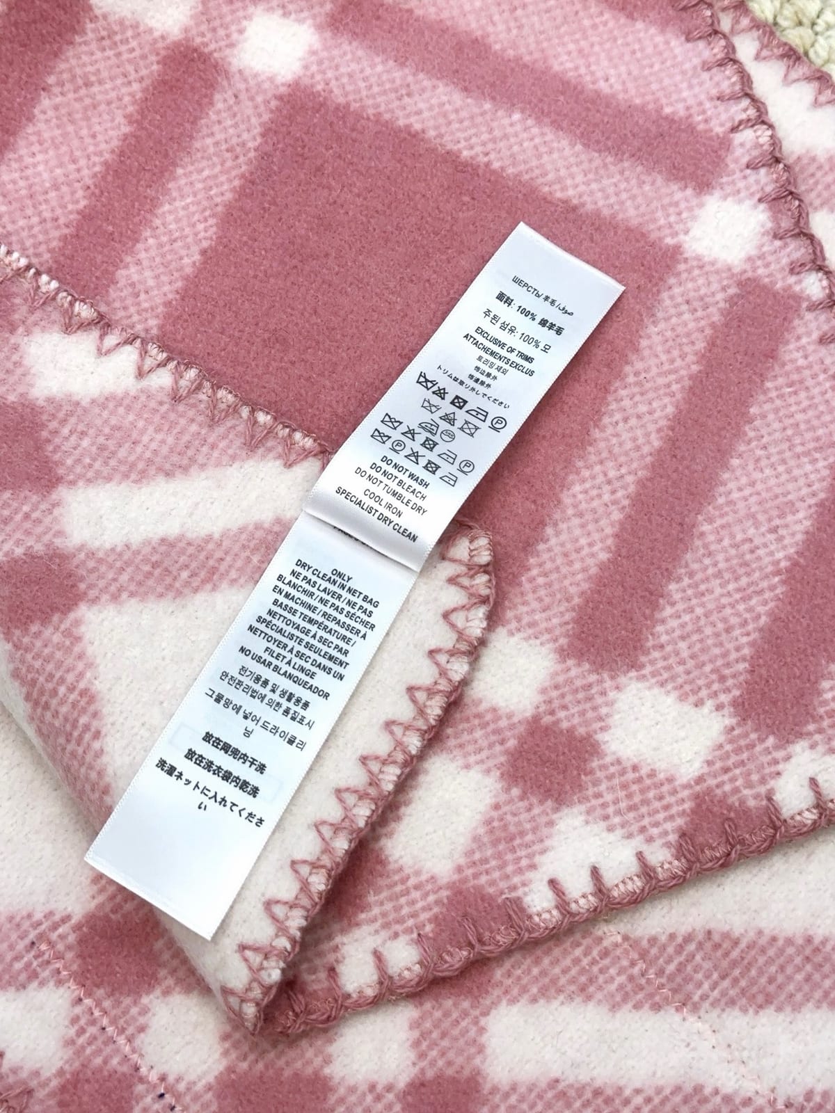 Check Cashmere Scarf in Sand beige 5