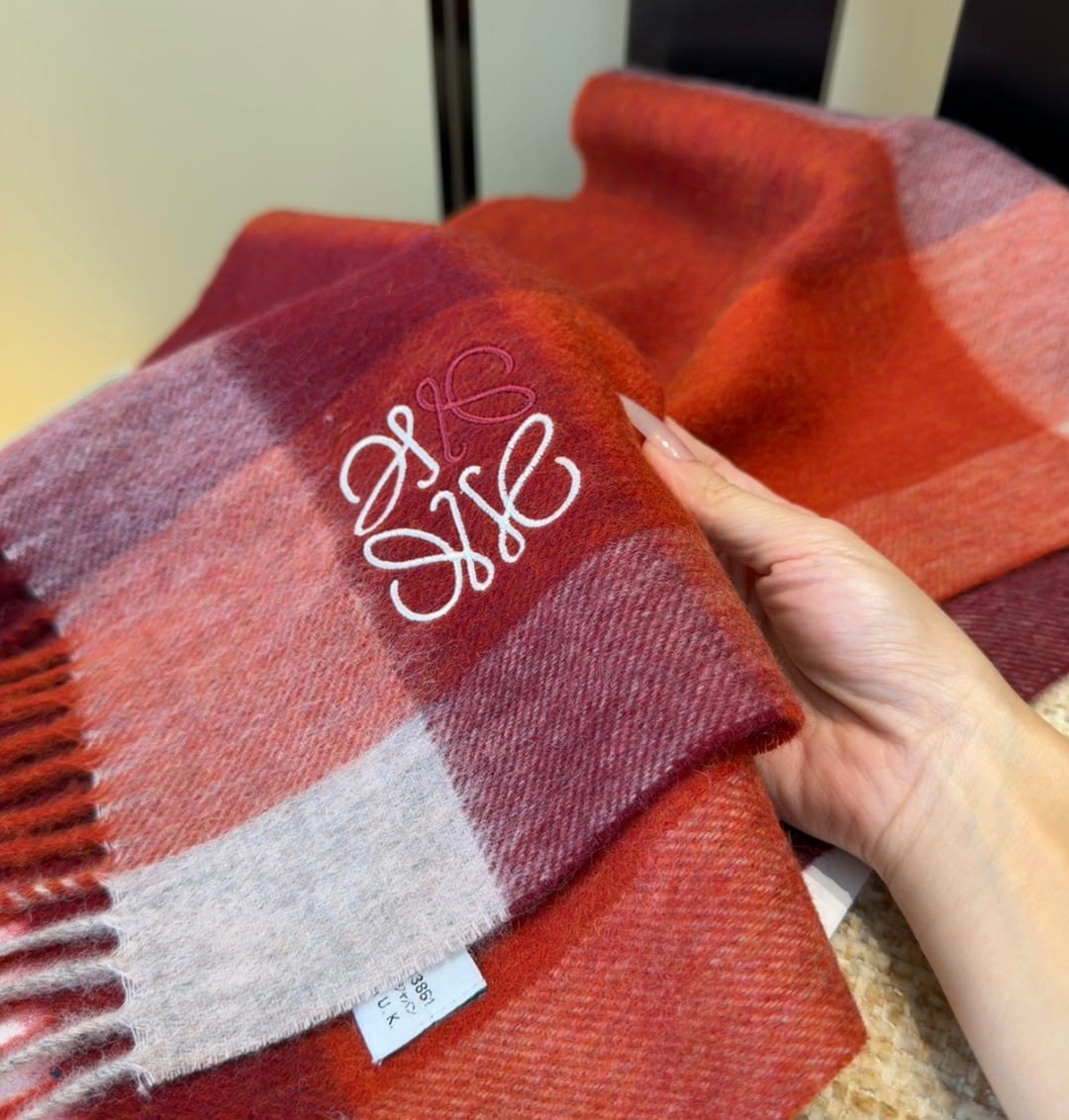 Striped Cashmere and wool scarf featuring  10