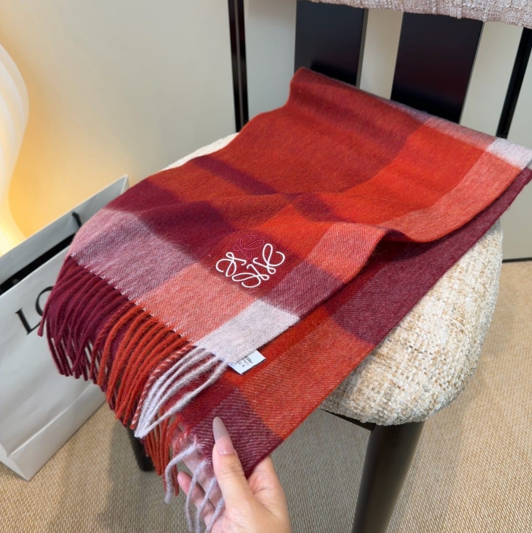 Striped Cashmere and wool scarf featuring  11