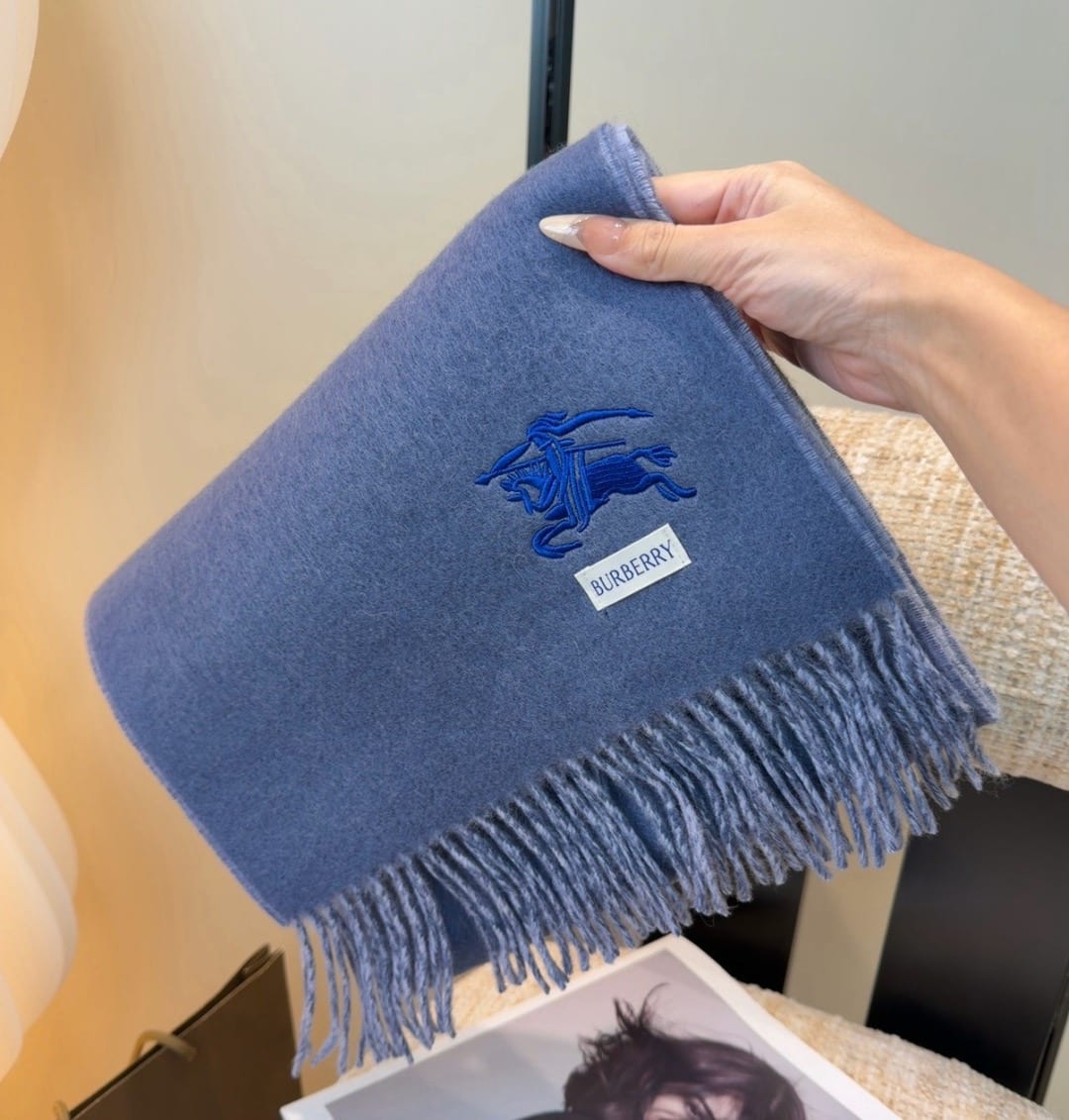  Reversible Knight EKD Cashmere Scarf 9