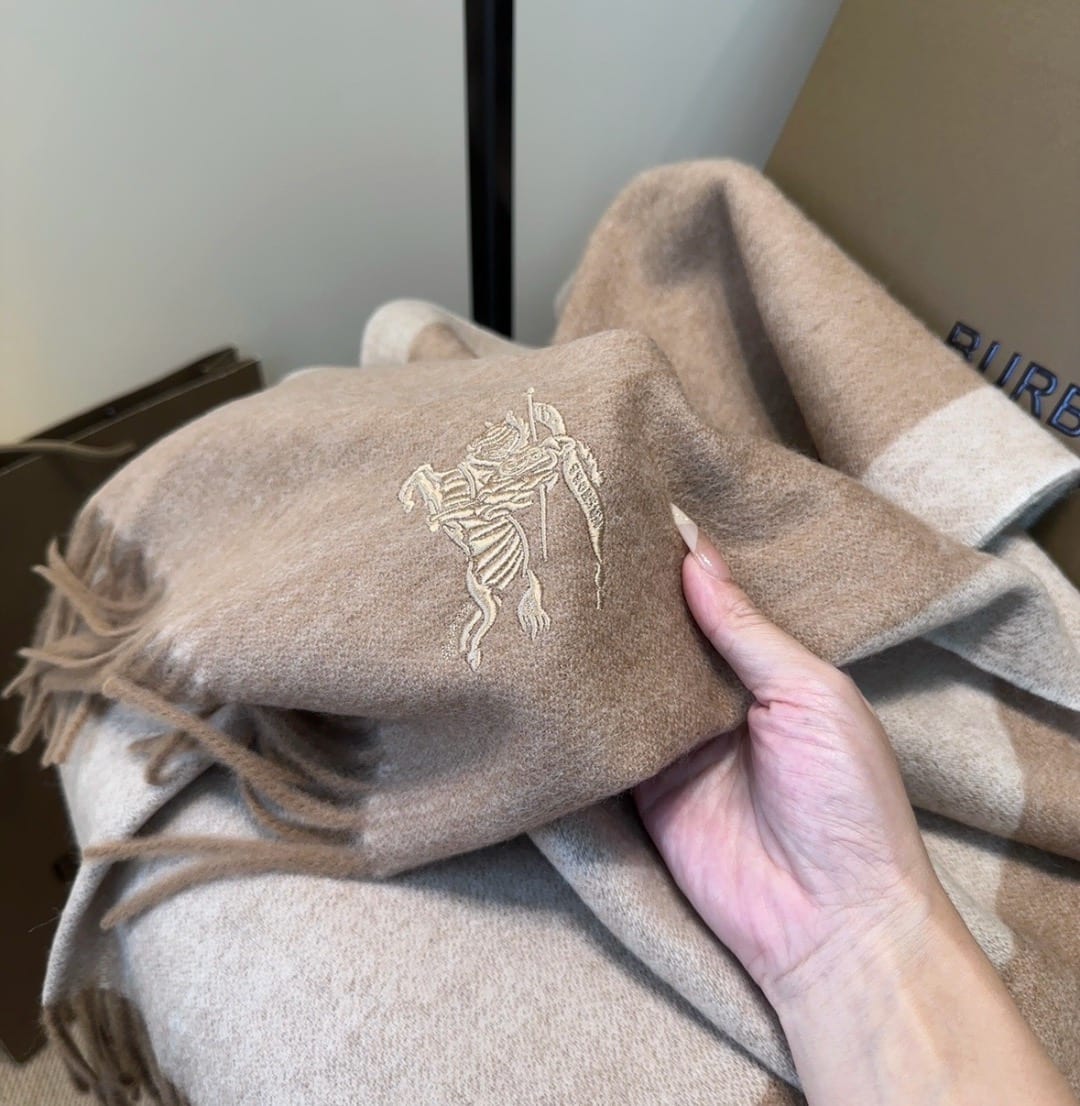 Burberry Reversible Knight Stamp Scarf 3