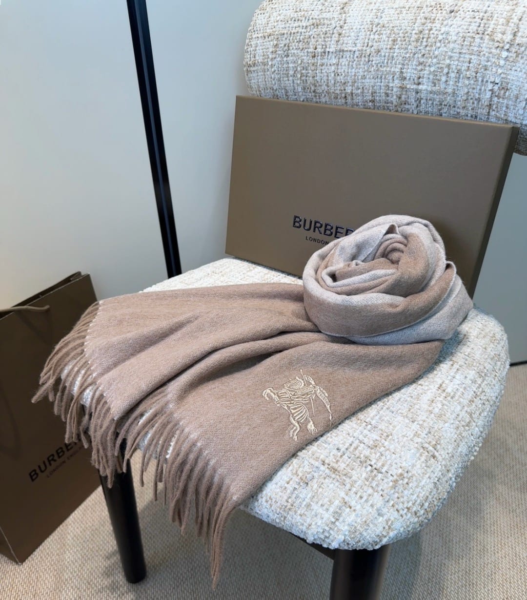 Burberry Reversible Knight Stamp Scarf 4