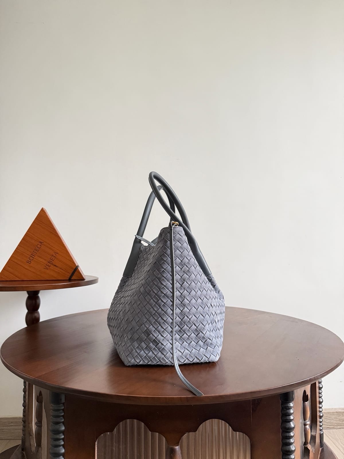 Bottega Veneta Large Pinacoteca Tote Bag in Suede 2