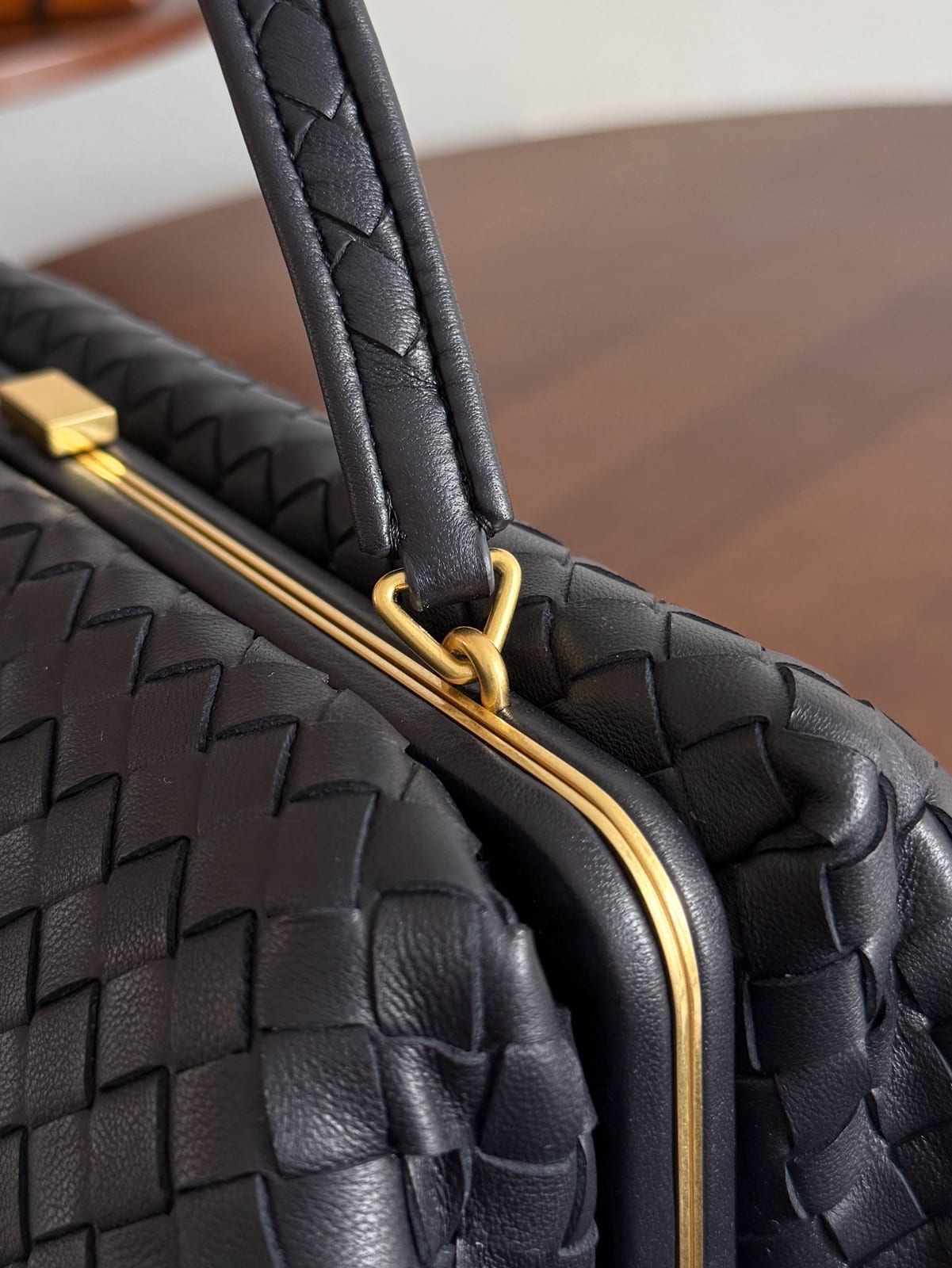 Bottega Veneta Tosca Bag in Intrecciato Leather 5