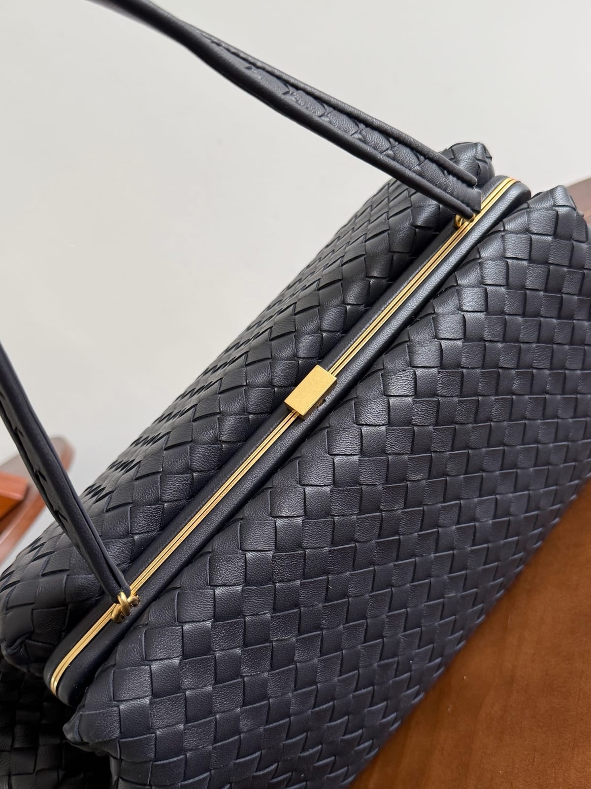 Bottega Veneta Tosca Bag in Intrecciato Leather 9