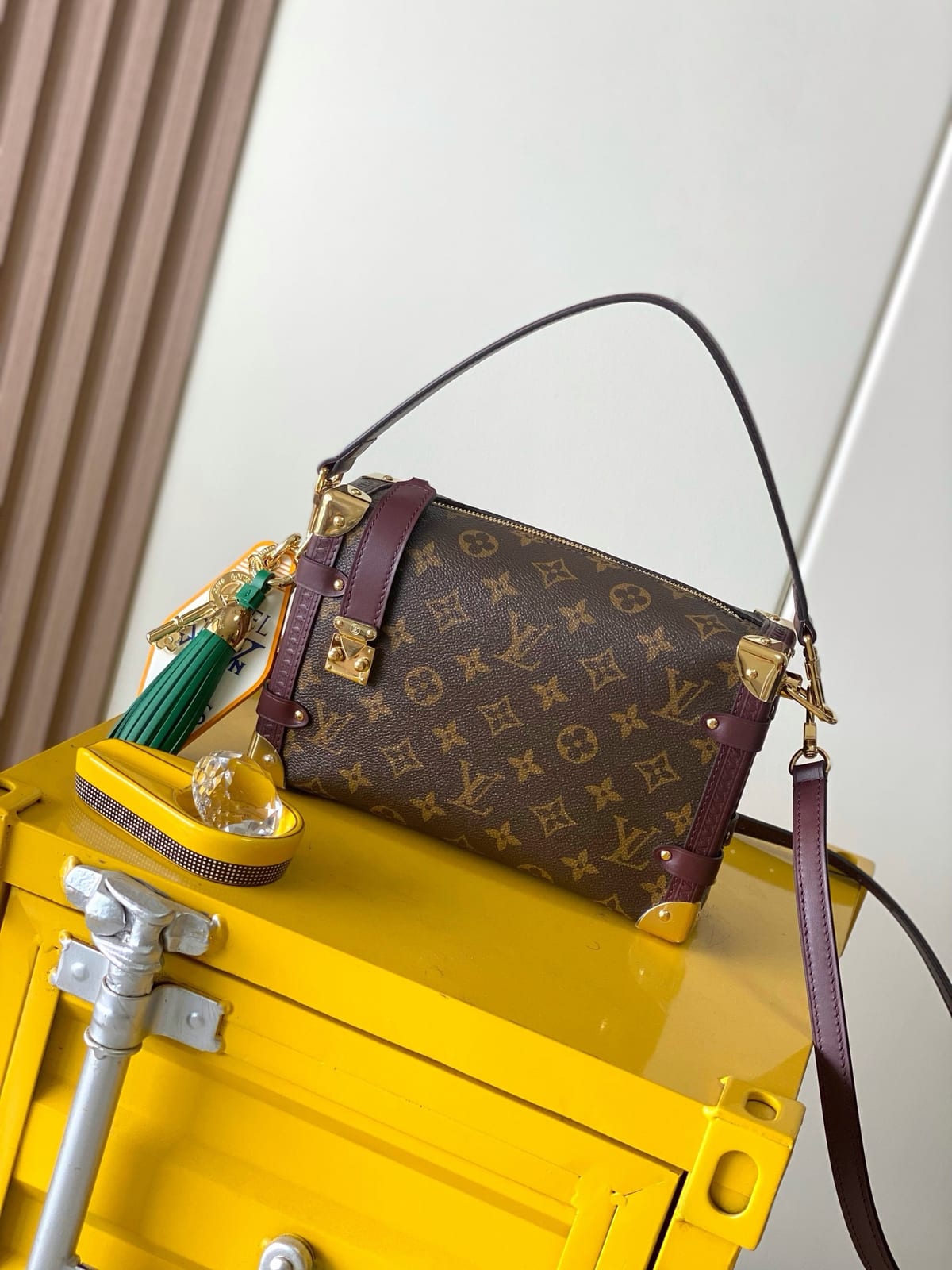  Louis Vuitton Getaway Side Trunk MM 2