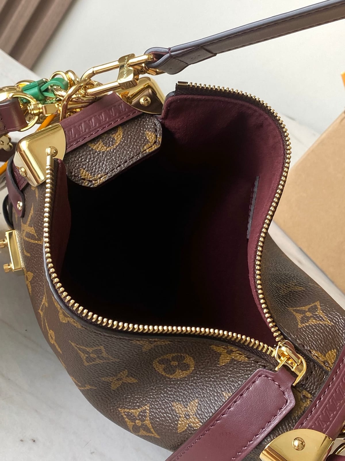  Louis Vuitton Getaway Side Trunk MM 4
