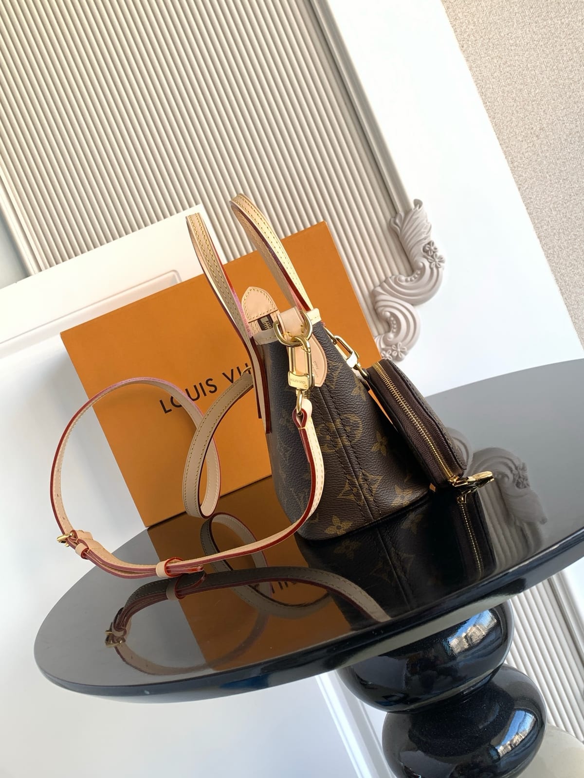  Louis Vuitton Neverfull BB  2