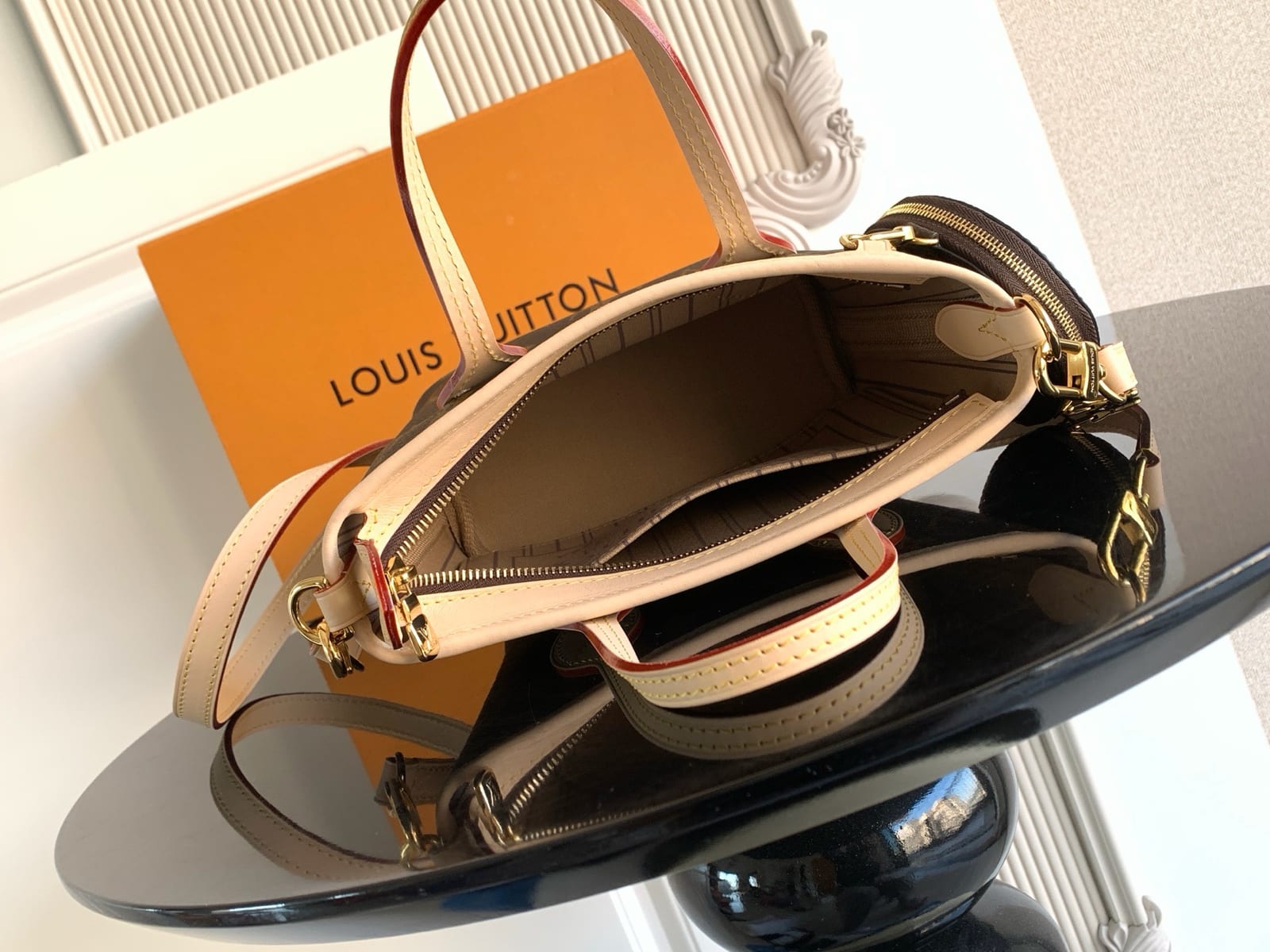  Louis Vuitton Neverfull BB  3