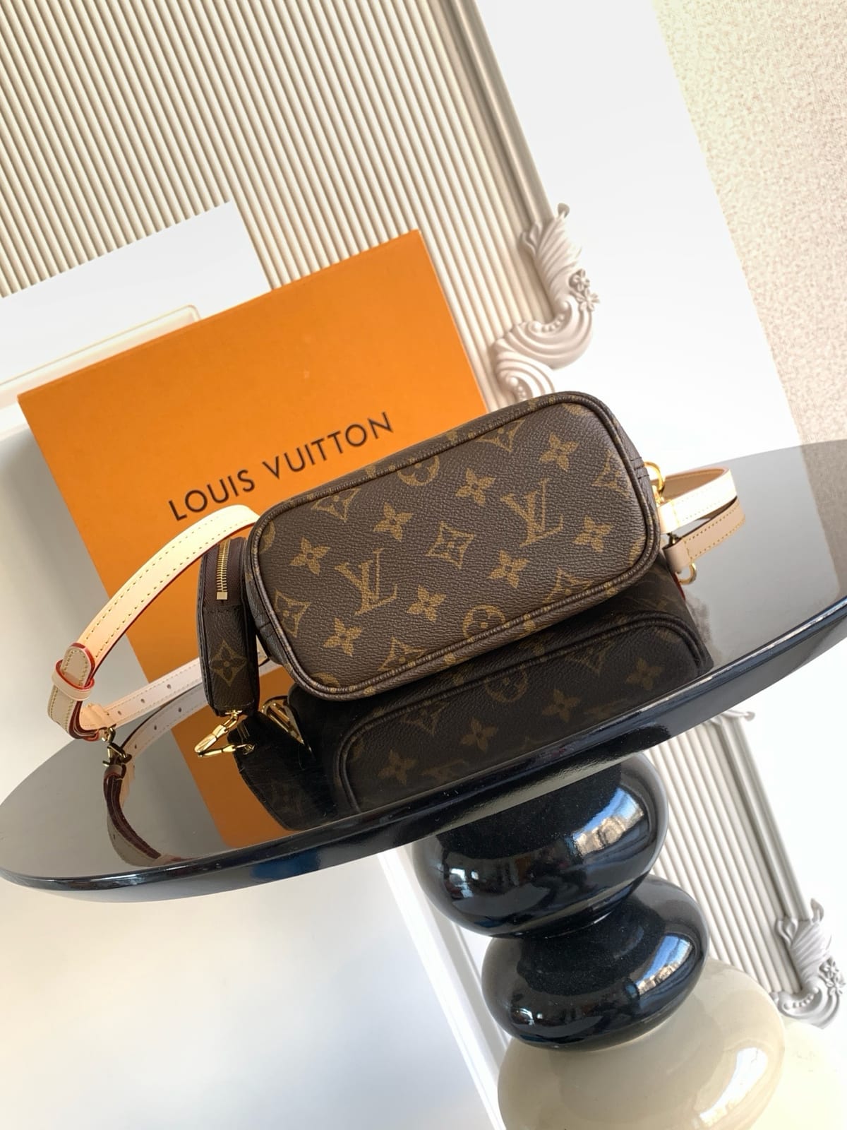  Louis Vuitton Neverfull BB  8