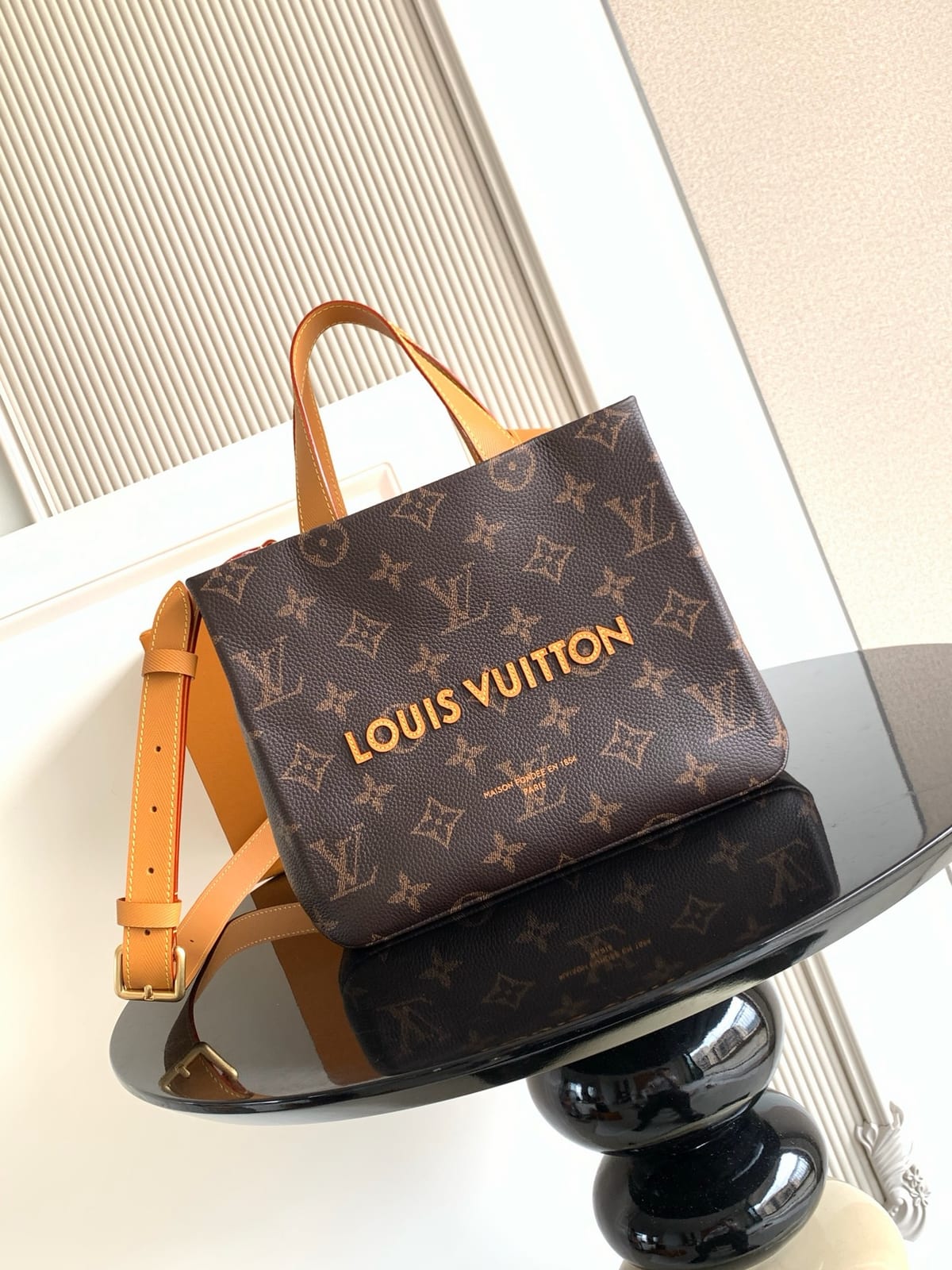  Louis Vuitton Mini Shopper Tote