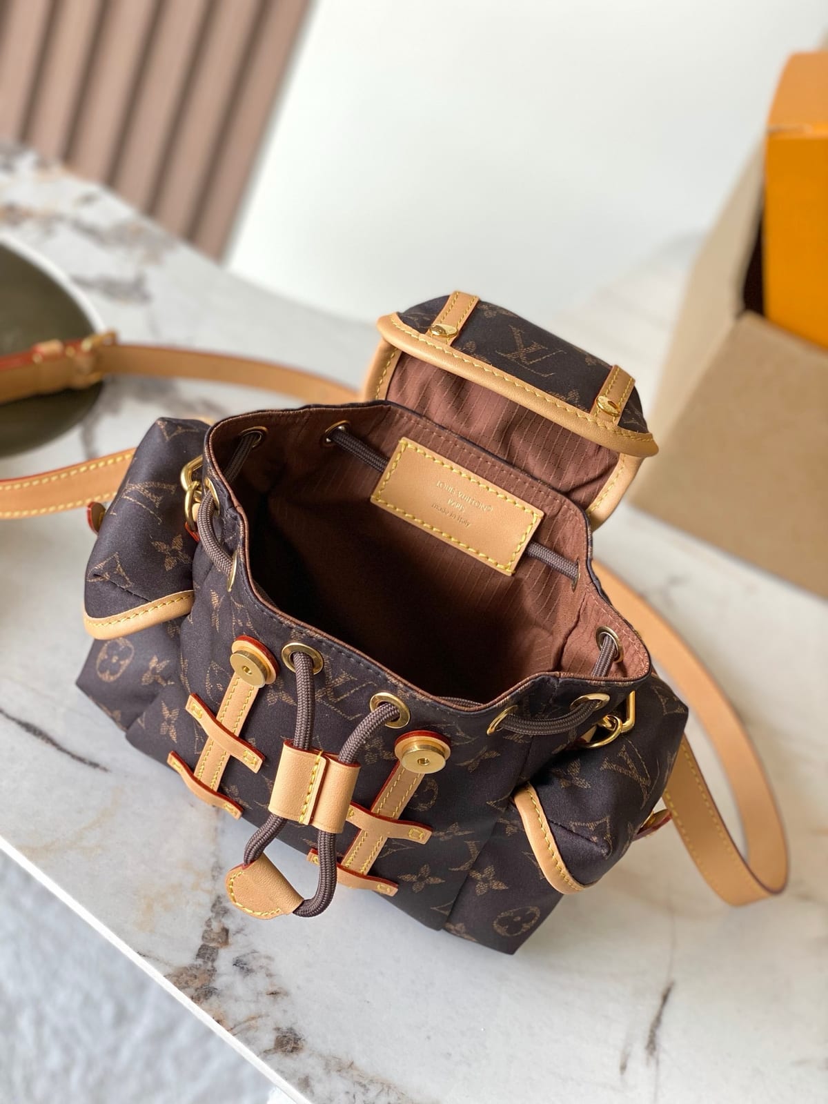  Louis Vuitton Christopher Messenger 4
