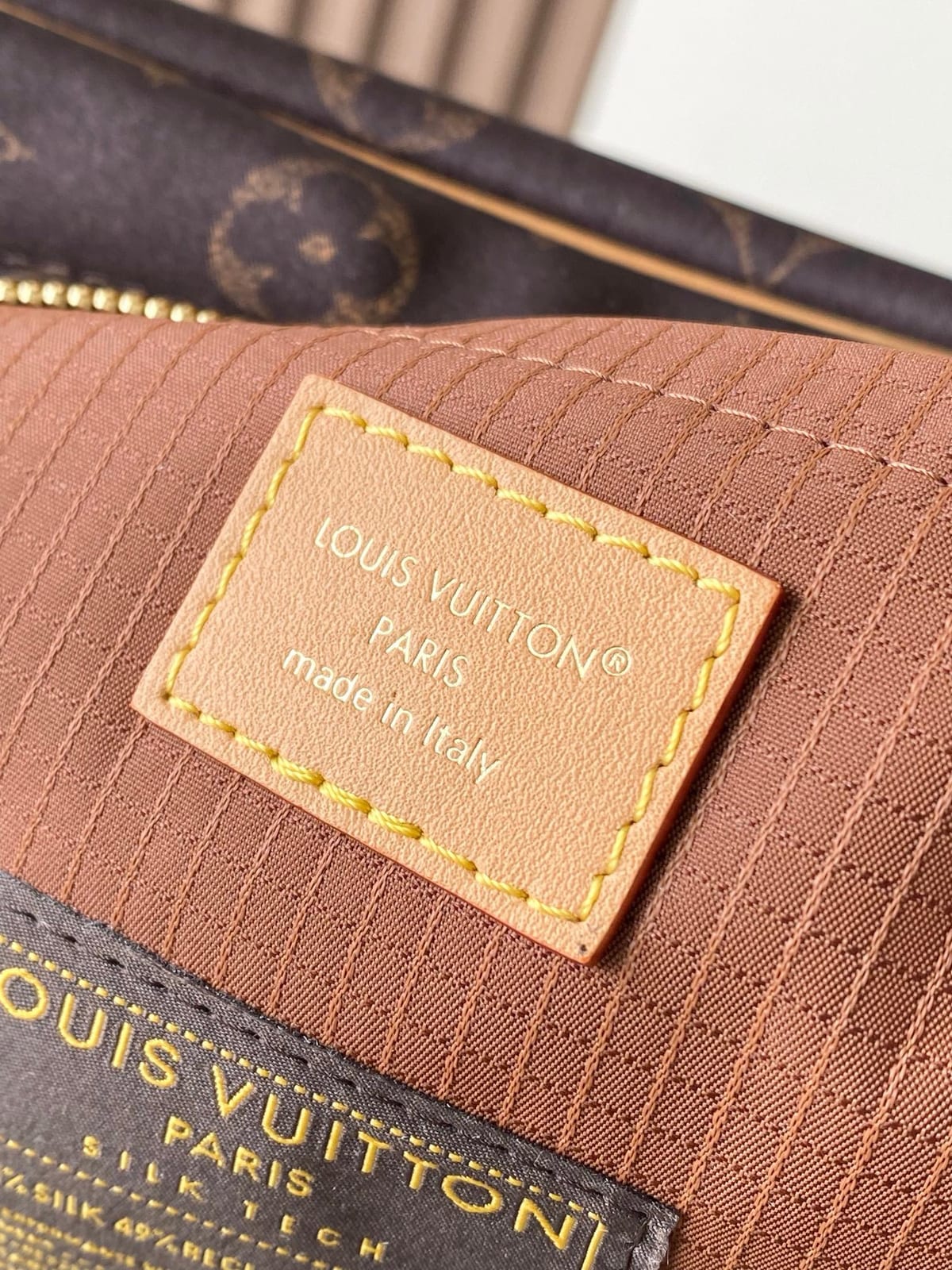 Louis Vuitton Reporter PM 5