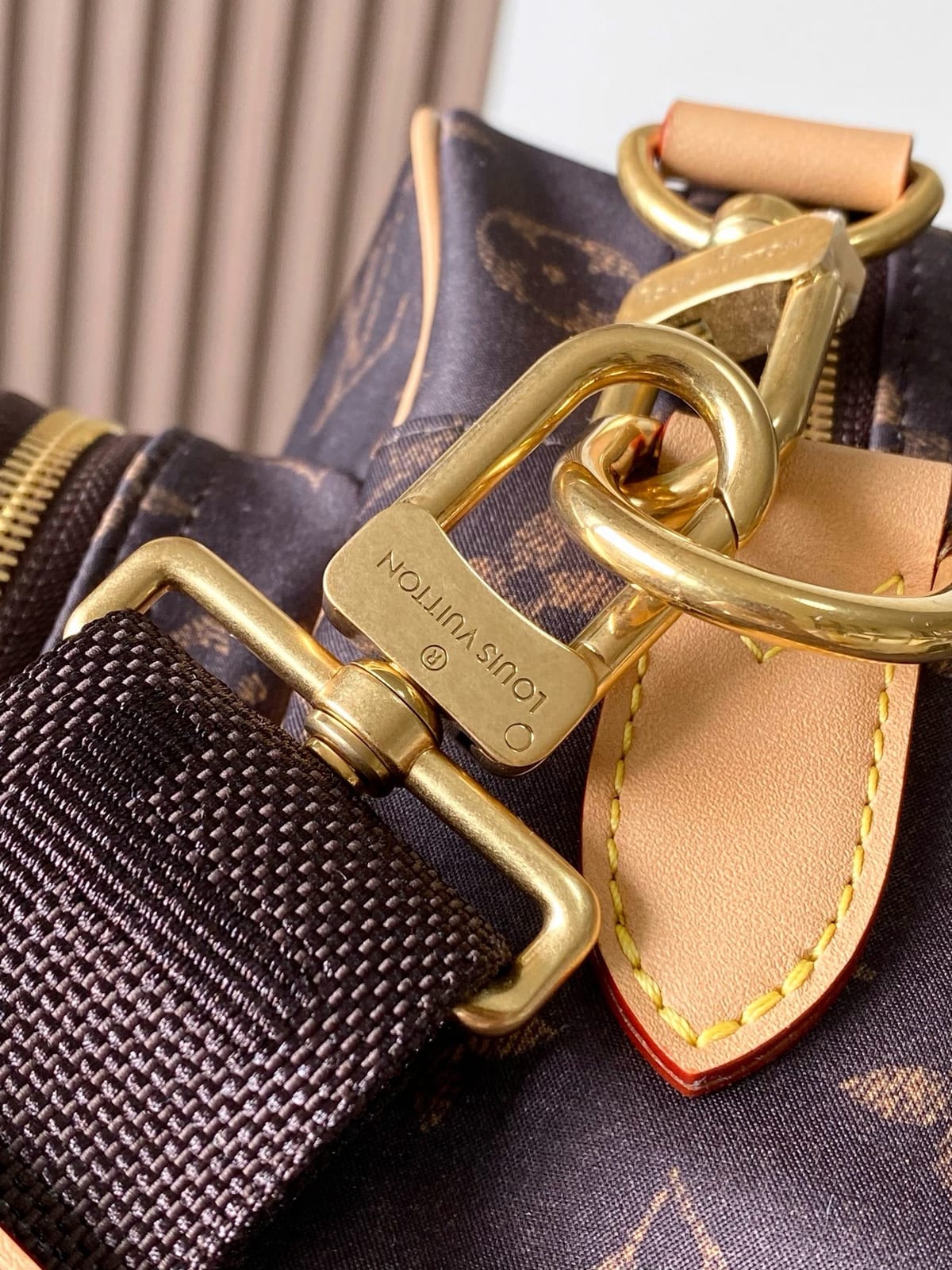 Louis Vuitton Reporter PM 8