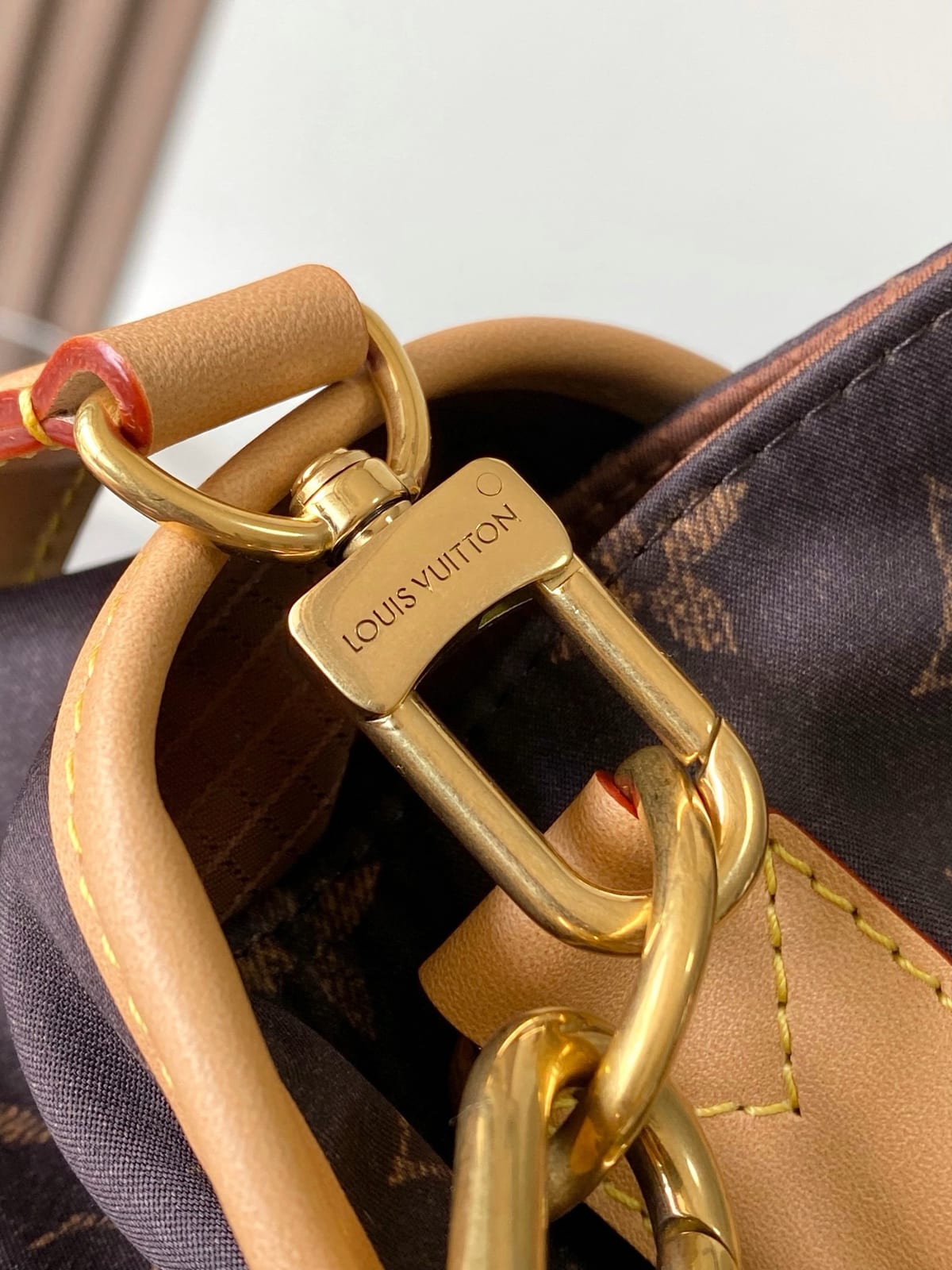 Louis Vuitton Jet Lag Bag MM in Monogram Silk Tech 7
