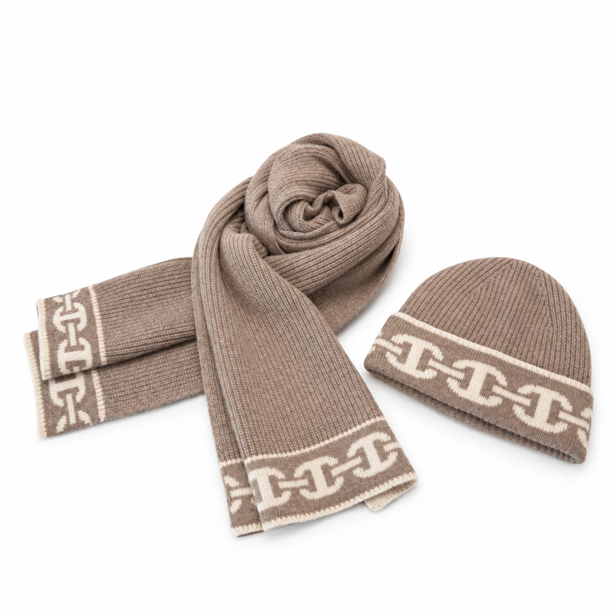  Hermès Heaven Beanie and Scarf