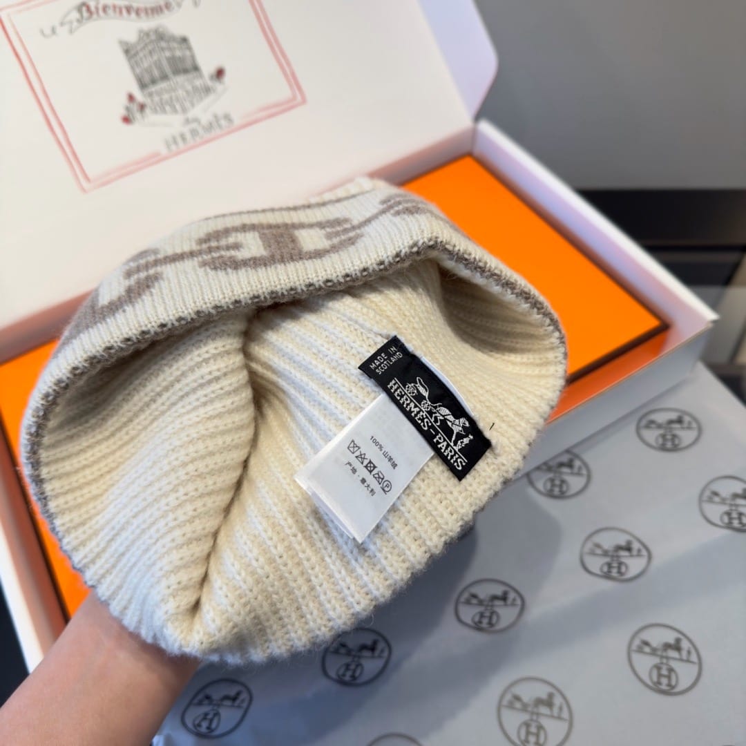  Hermès Heaven Beanie and Scarf 13