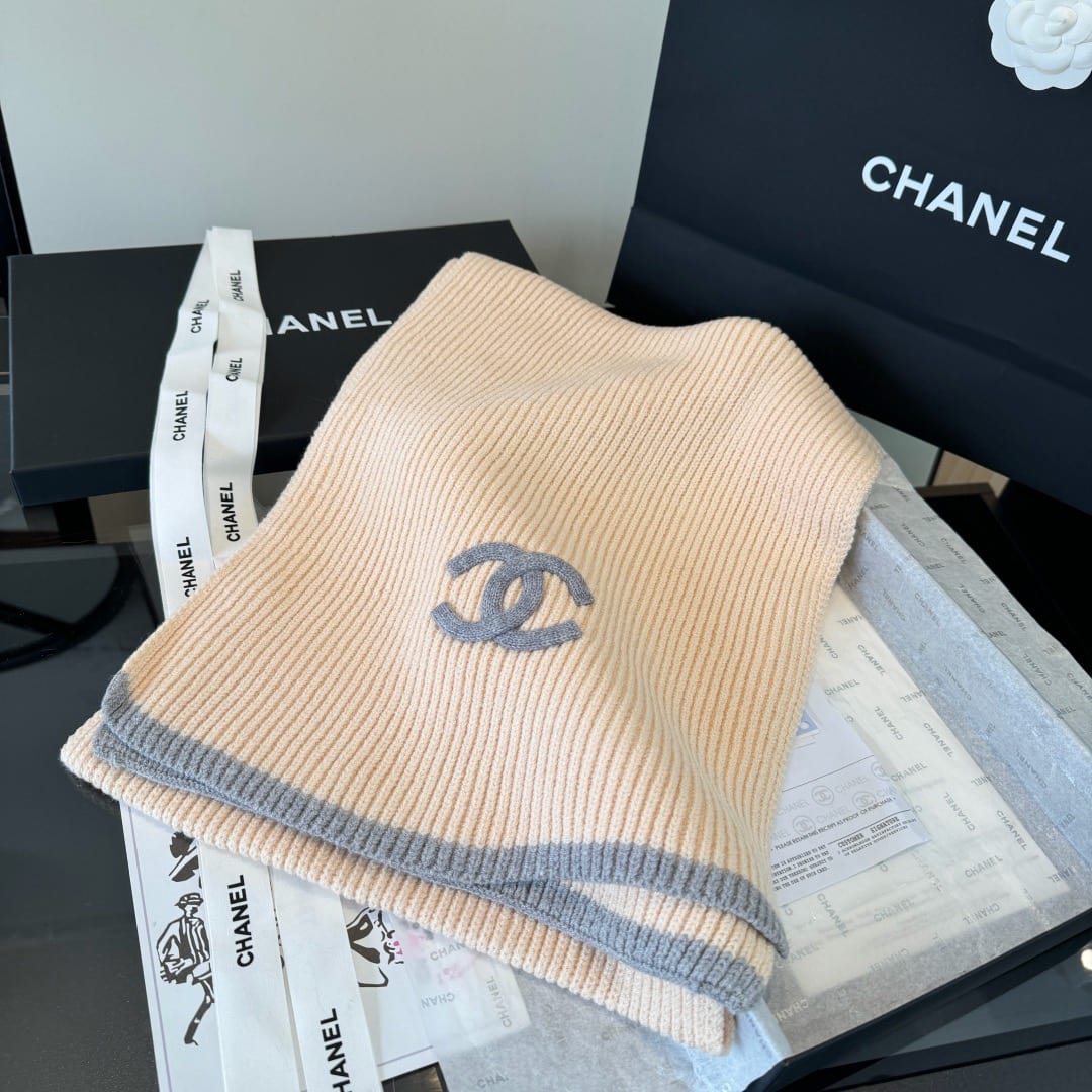  Chanel Cashmere CC Ribbed Scarf With Contrast Trim 3