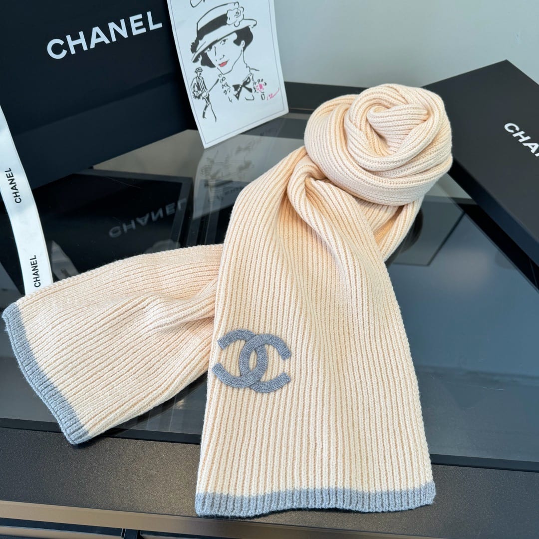  Chanel Cashmere CC Ribbed Scarf With Contrast Trim 7