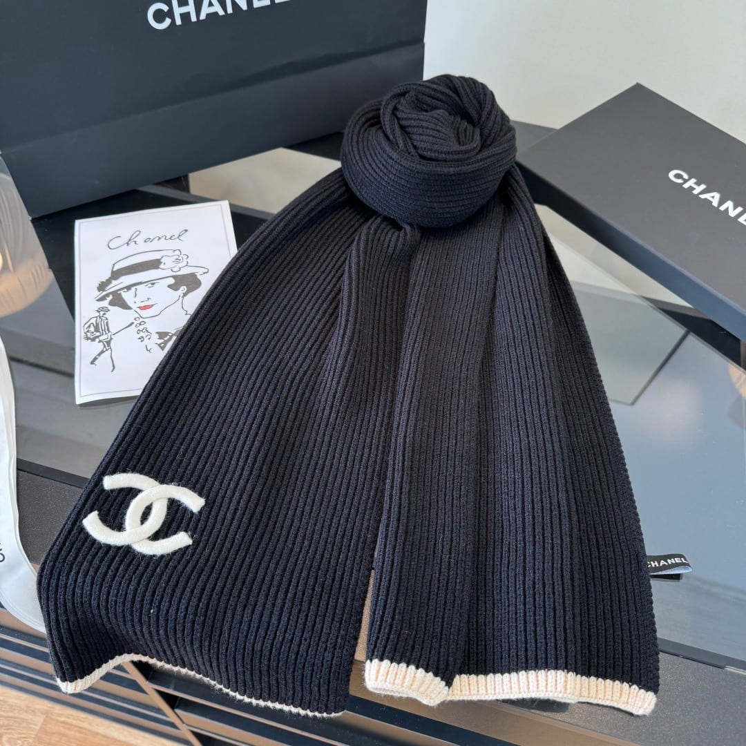  Chanel Cashmere CC Ribbed Scarf With Contrast Trim 9