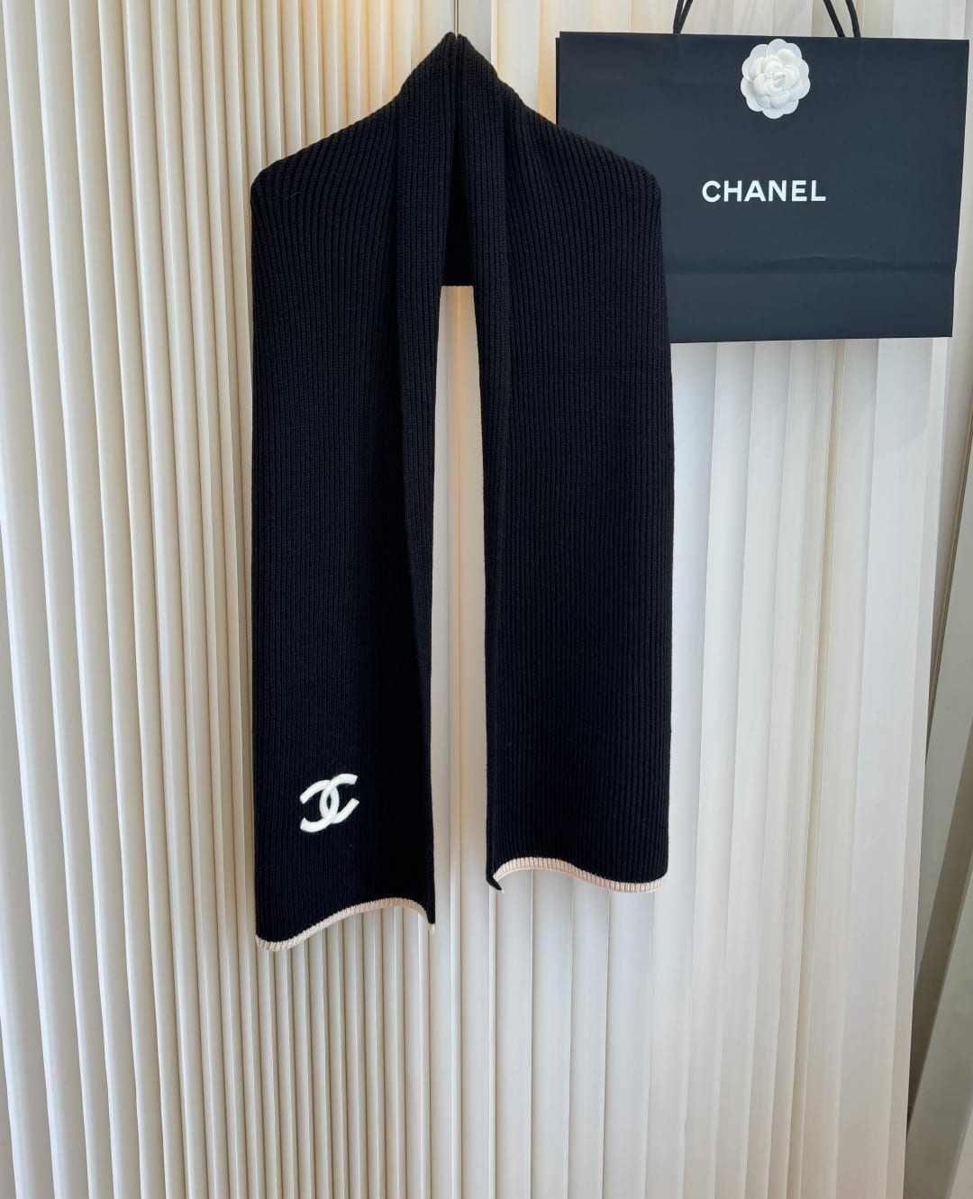  Chanel Cashmere CC Ribbed Scarf With Contrast Trim 11