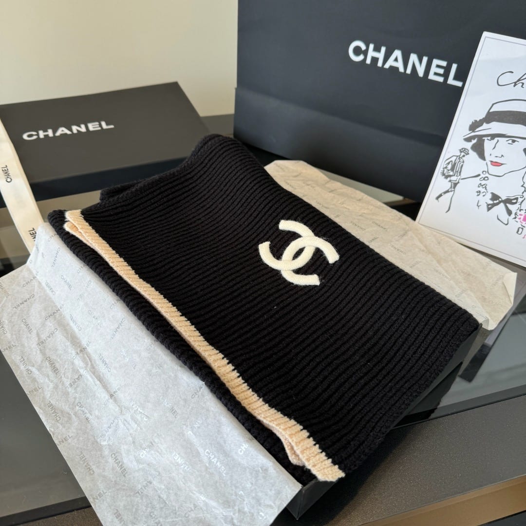  Chanel Cashmere CC Ribbed Scarf With Contrast Trim 12