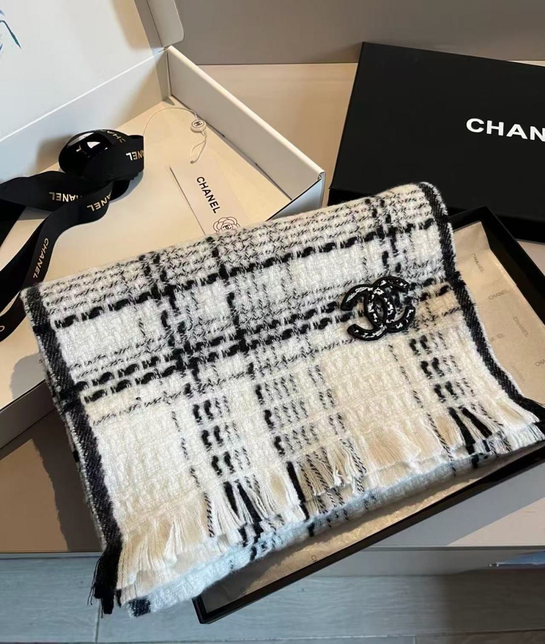  Chanel Scarf Fall-Winter 2025/26 Pre-Collection 2