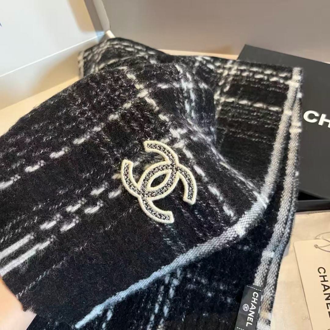  Chanel Scarf Fall-Winter 2025/26 Pre-Collection 7
