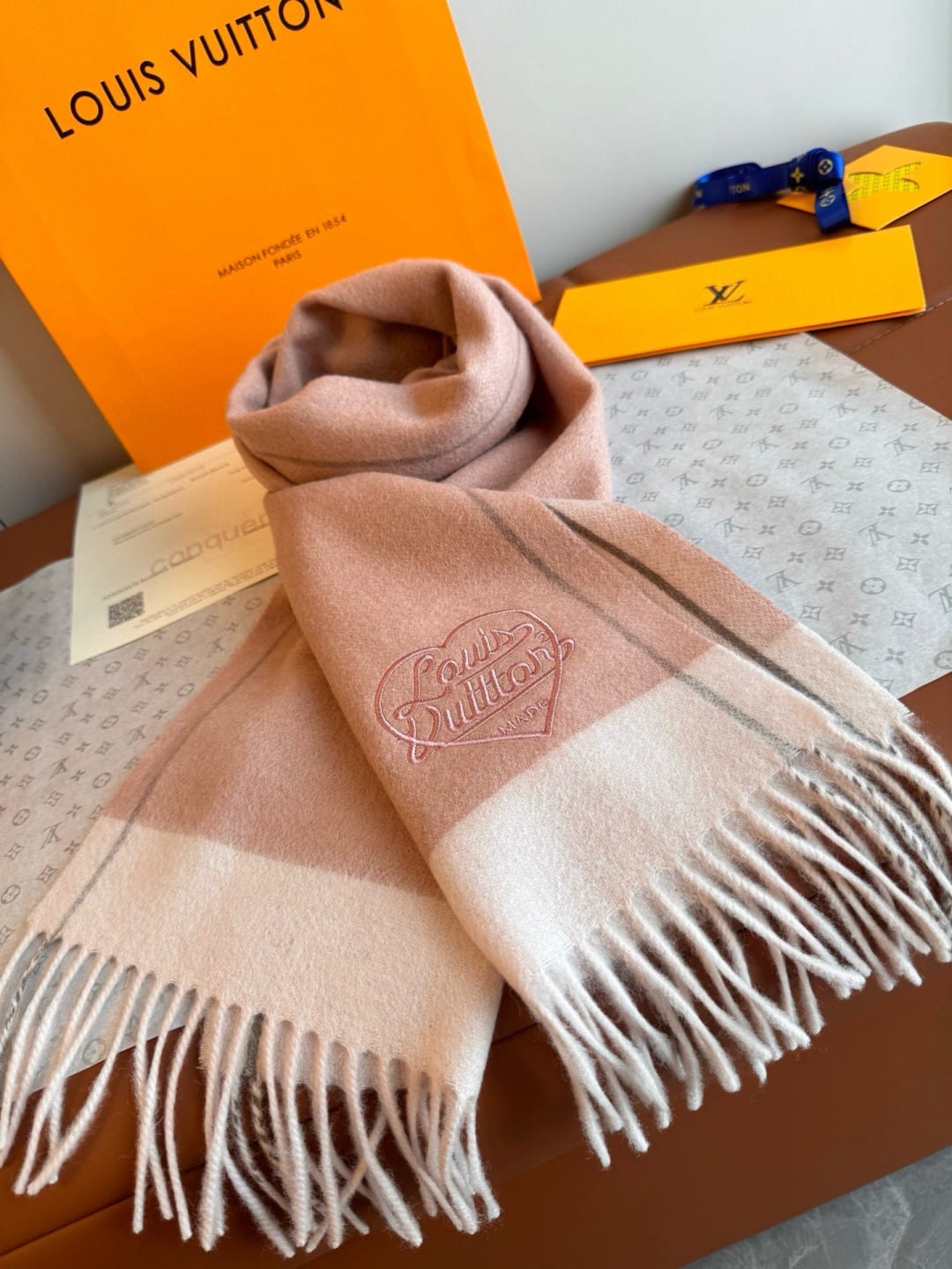 Beige Rose